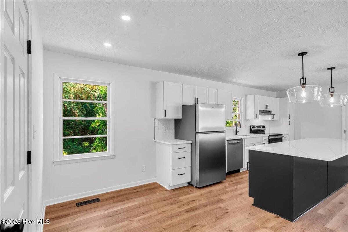 604 S Hardin Street Property Photo 13
