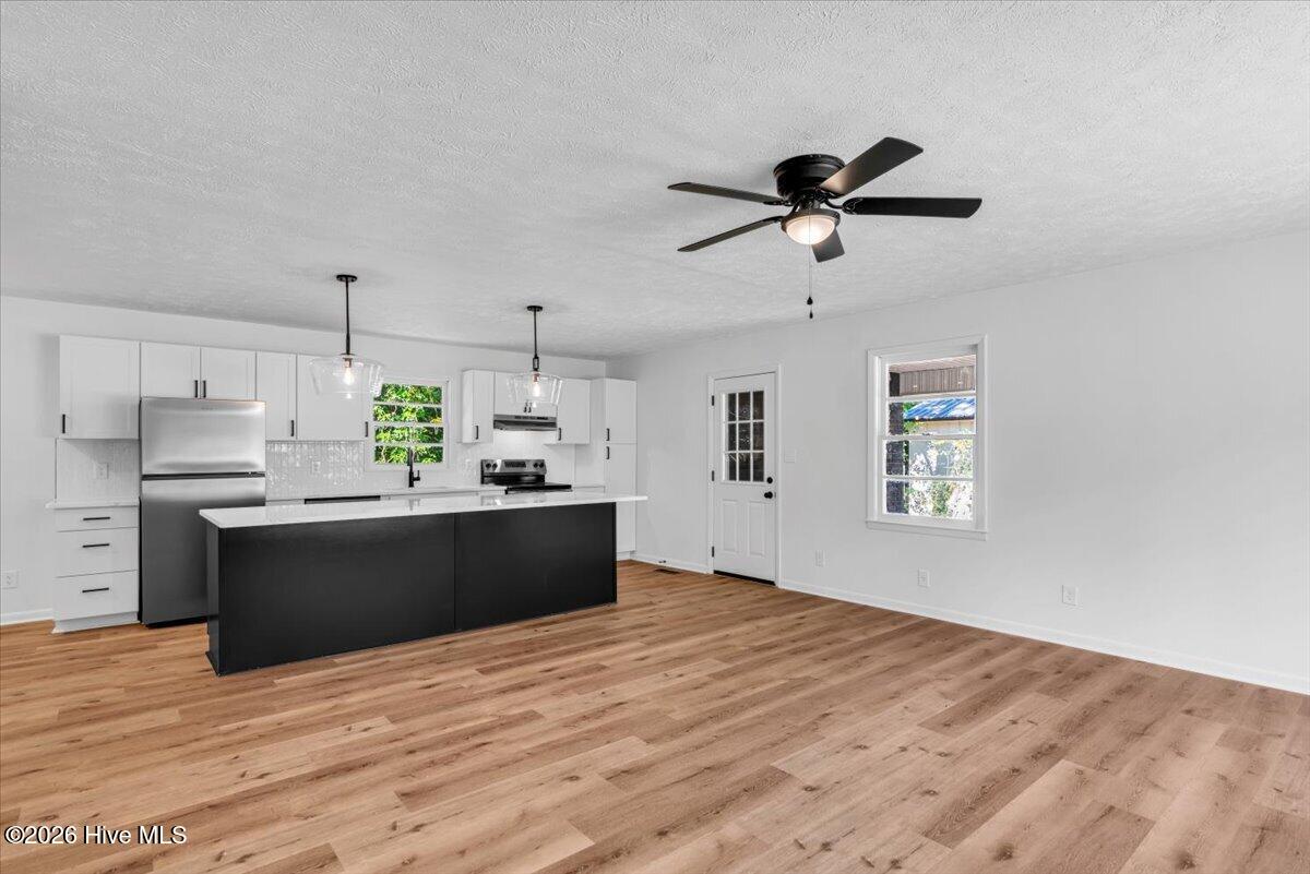 604 S Hardin Street Property Photo 17