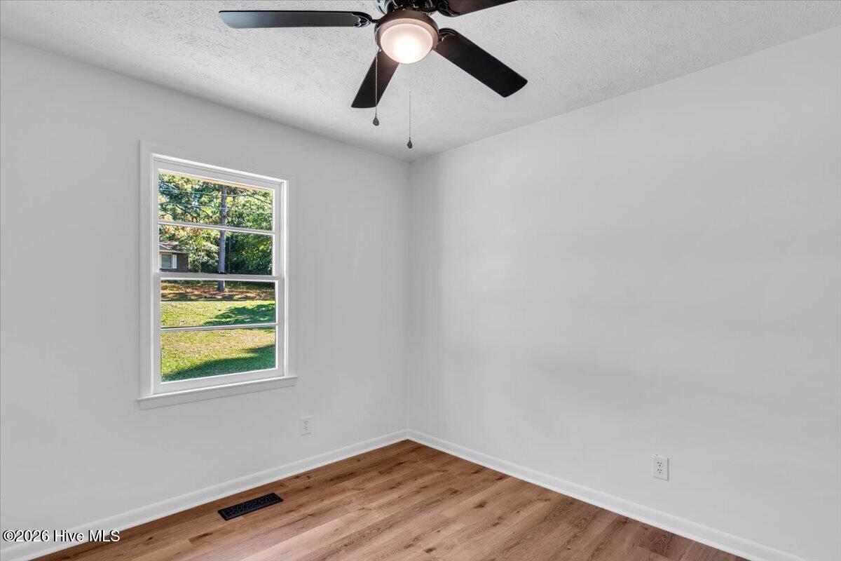 604 S Hardin Street Property Photo 28