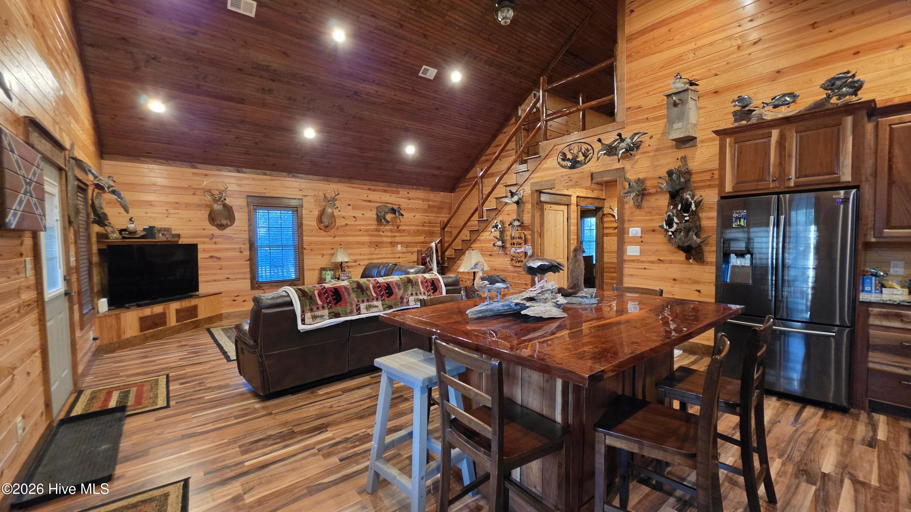 463 Caldonia Creek Road Property Photo 3