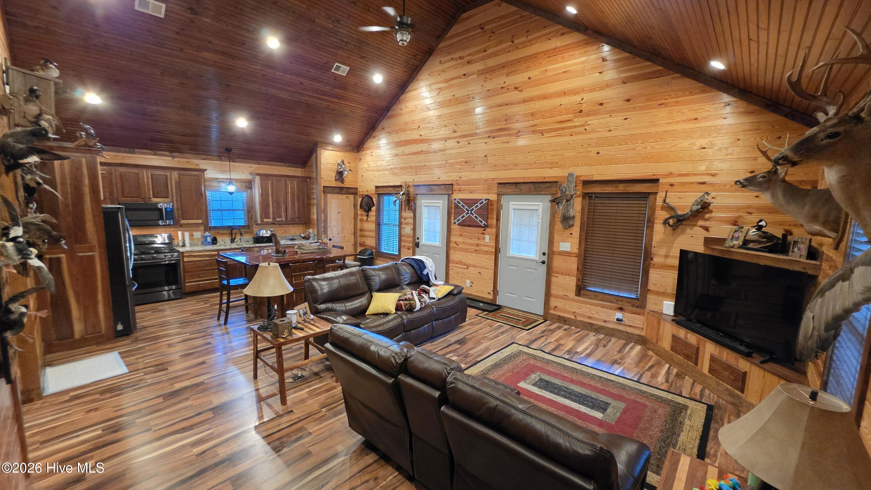 463 Caldonia Creek Road Property Photo 7