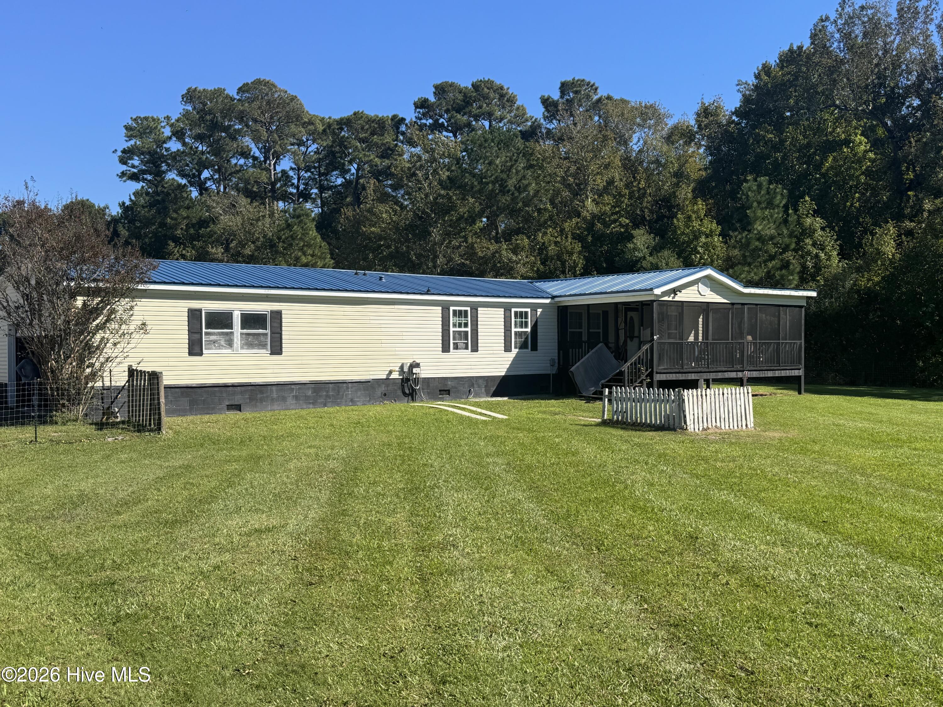 455 Hwy 70 Bettie Property Photo 1