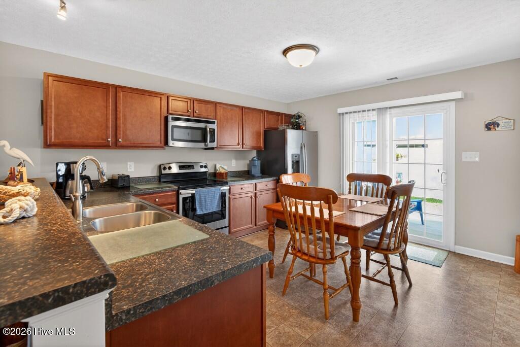 218 Grove Lane Property Photo 4