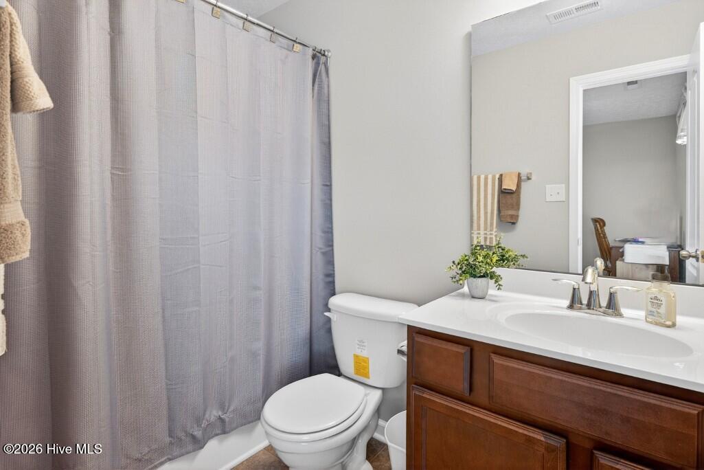 218 Grove Lane Property Photo 9
