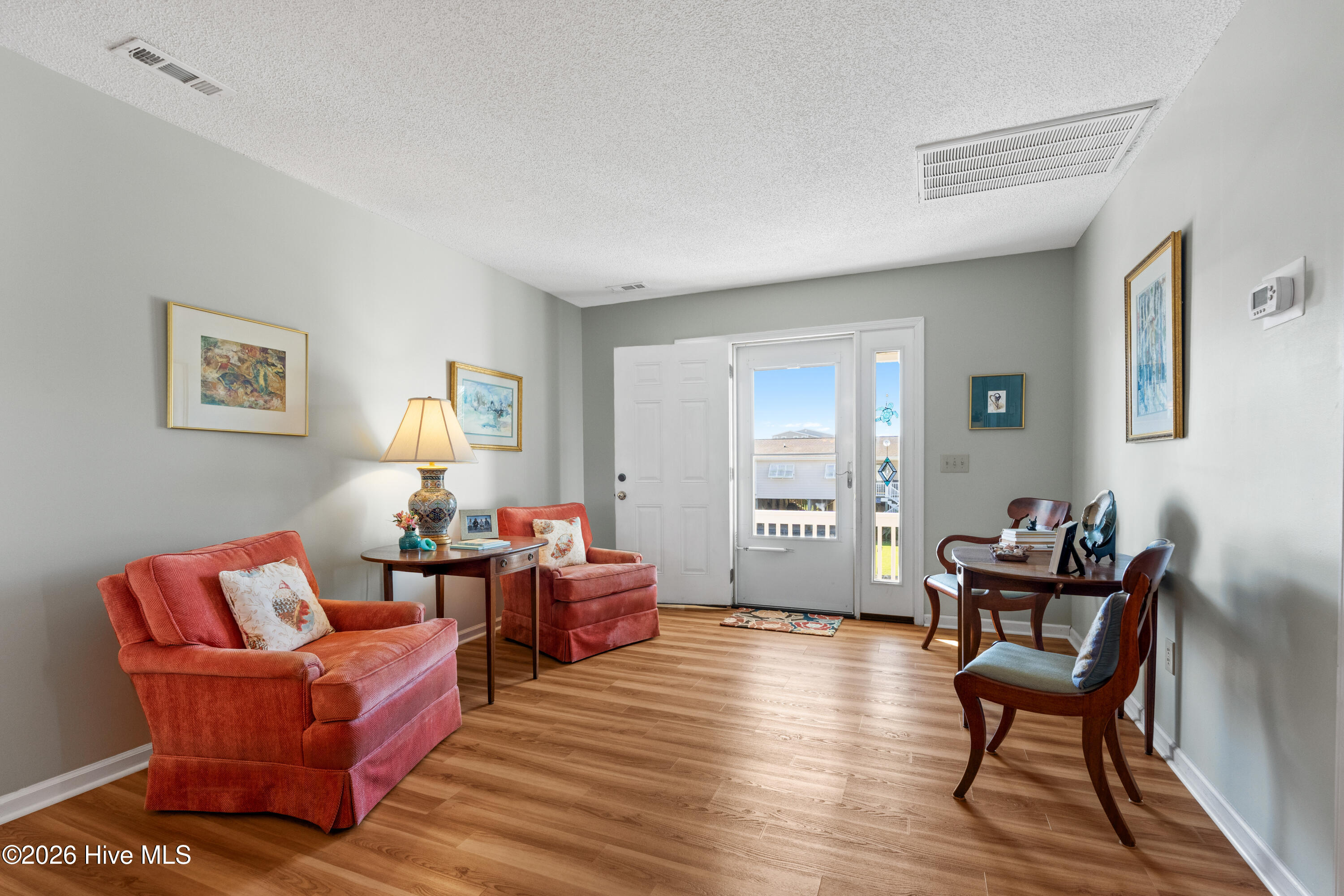 306 Brunswick Avenue W Property Photo 4