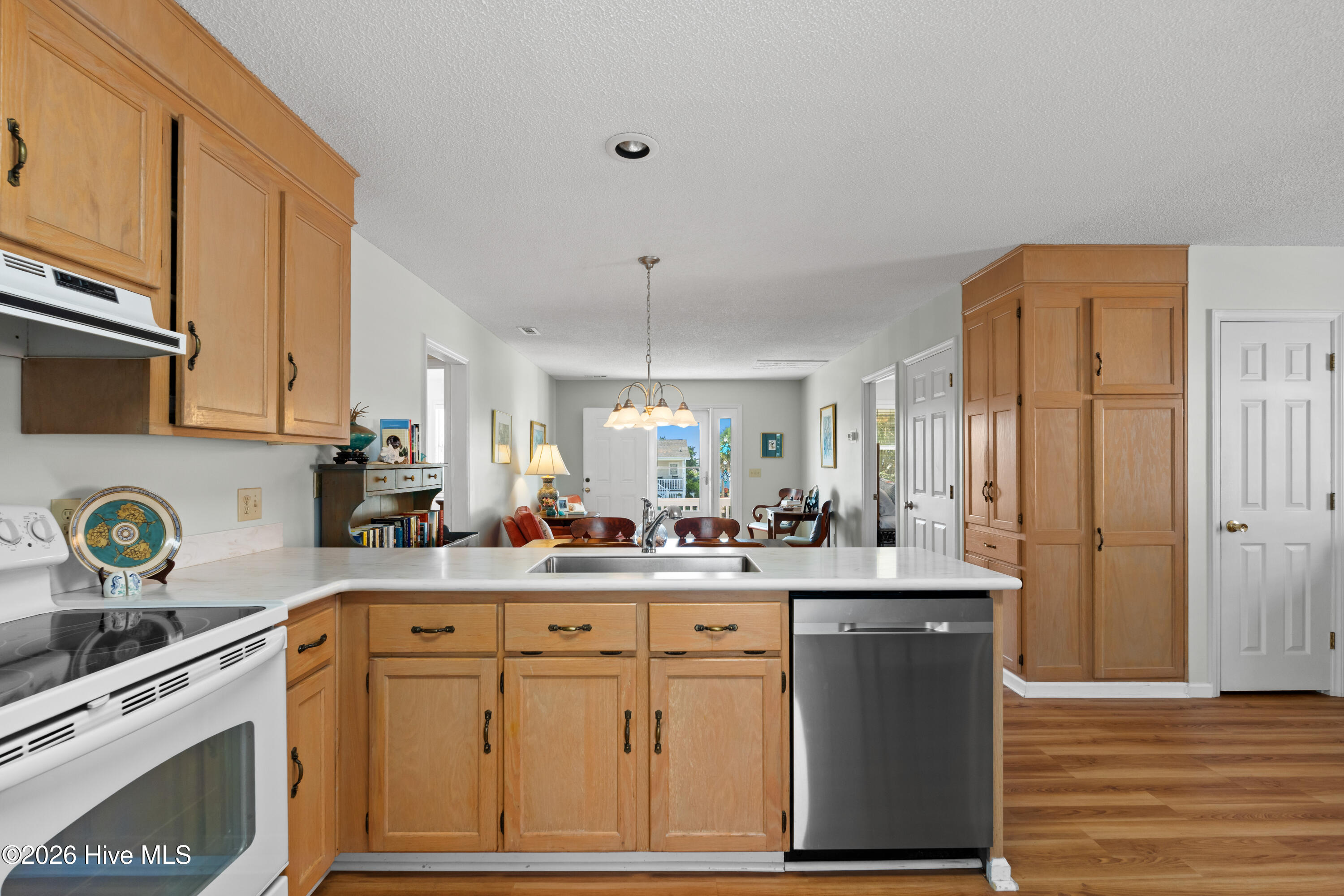 306 Brunswick Avenue W Property Photo 12