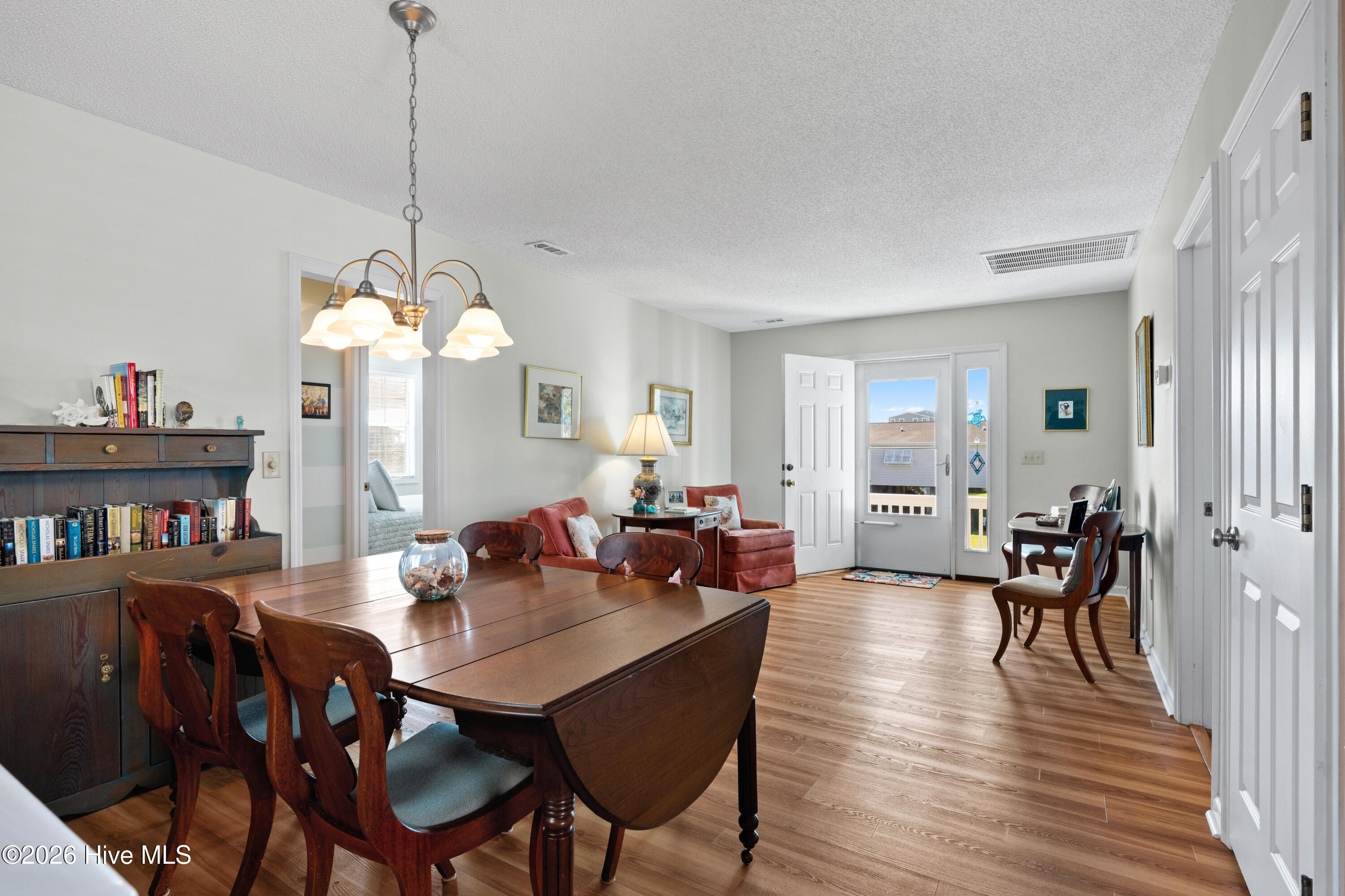 306 Brunswick Avenue W Property Photo 13