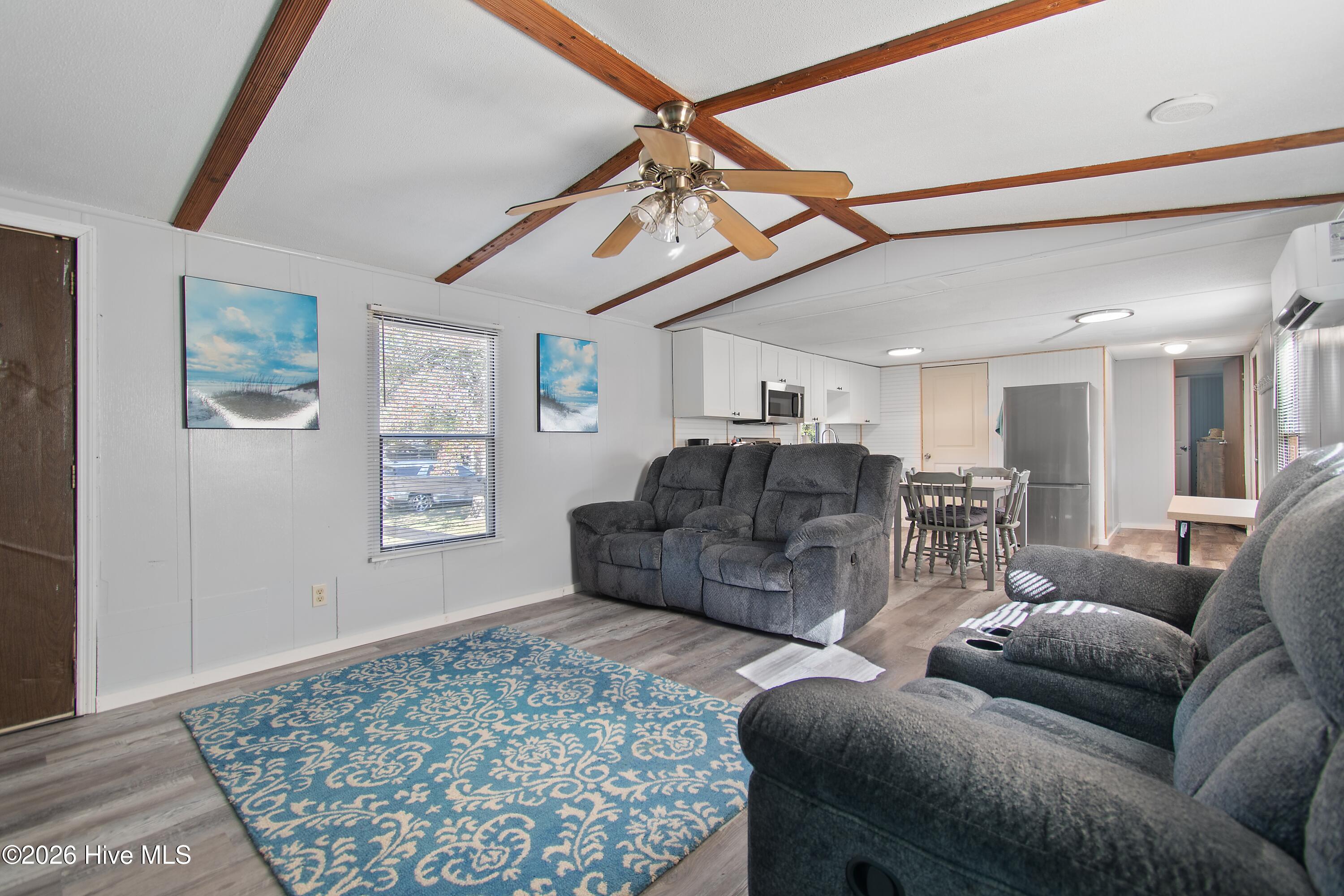 1471 Pine Tree Circle Sw Property Photo 6