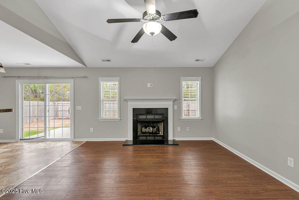 713 Savannah Drive Property Photo 4