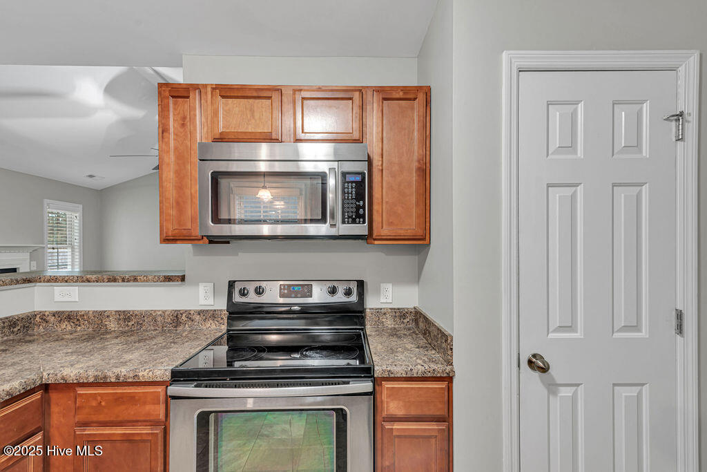 713 Savannah Drive Property Photo 10
