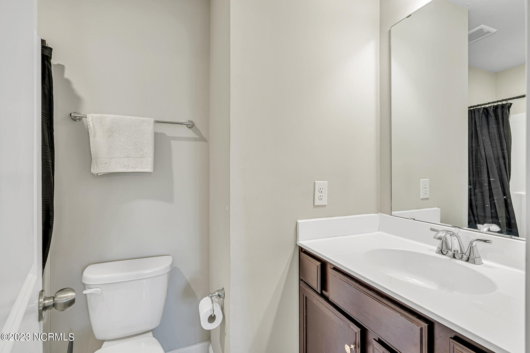 14 Jaydn Drive W Property Photo 14