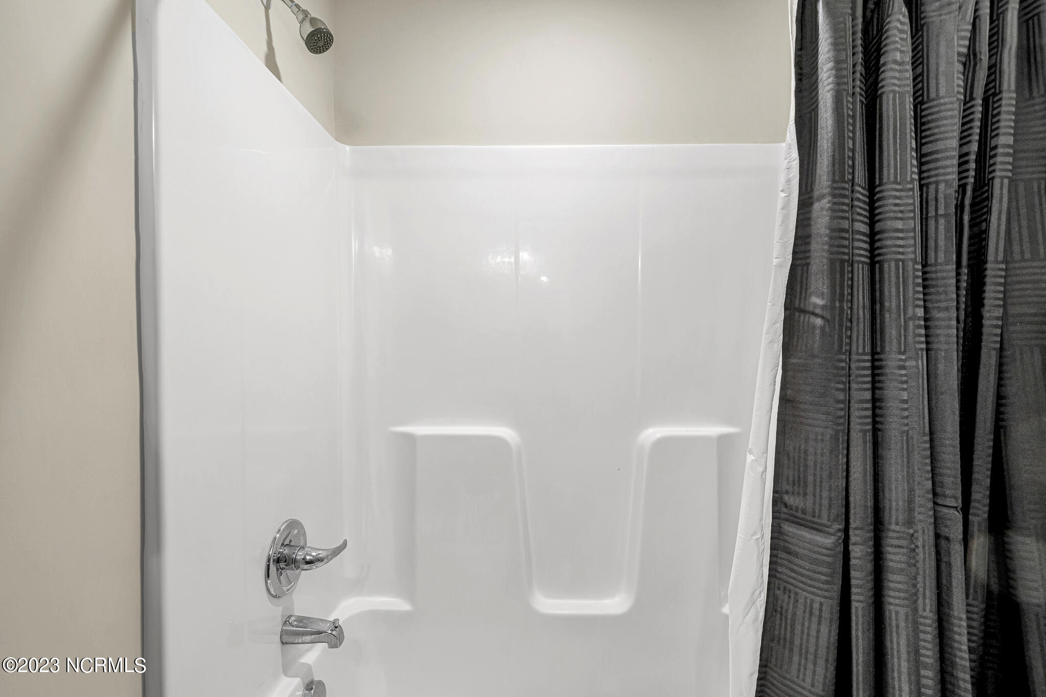 14 Jaydn Drive W Property Photo 15