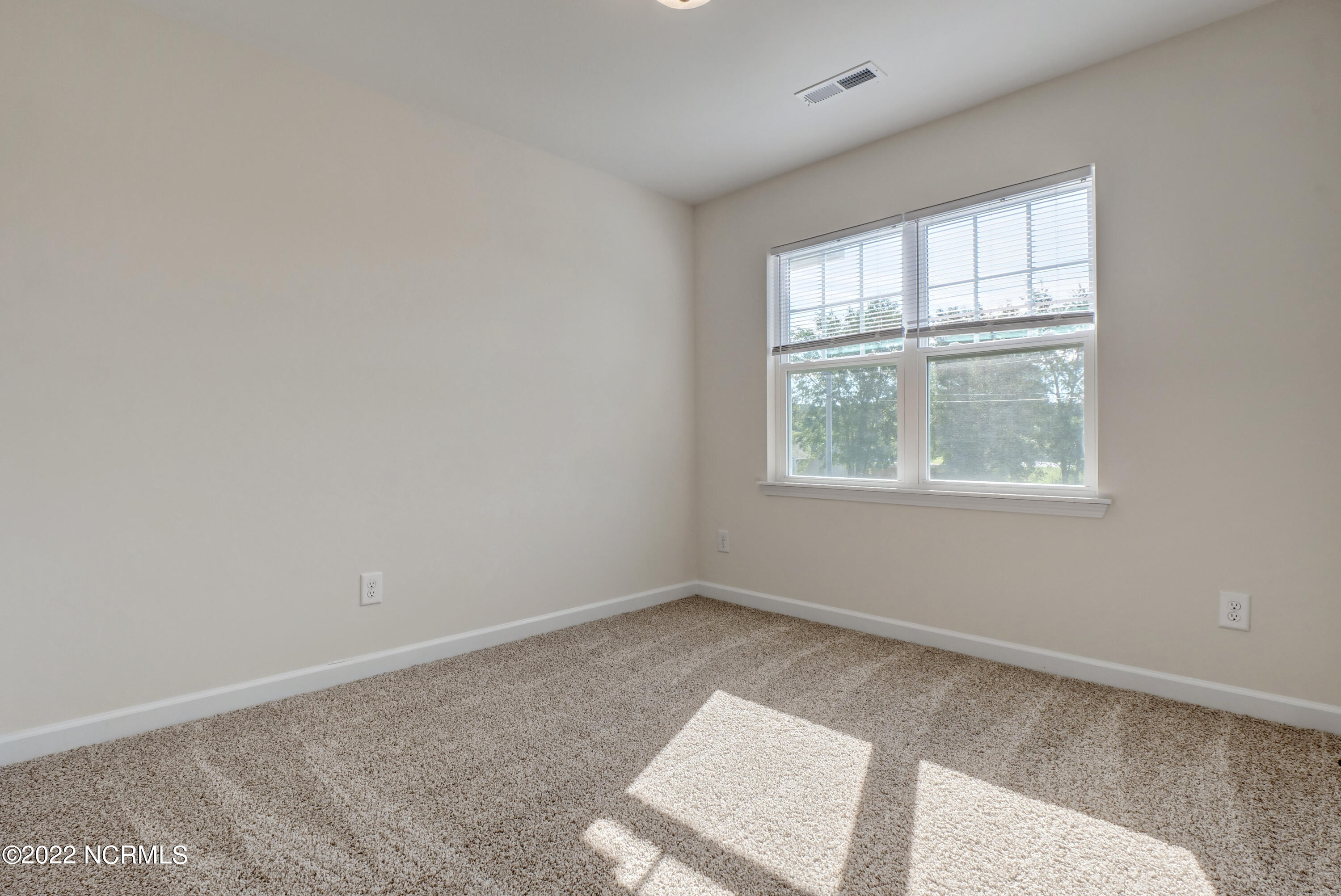 109 Easton Drive Property Photo 22