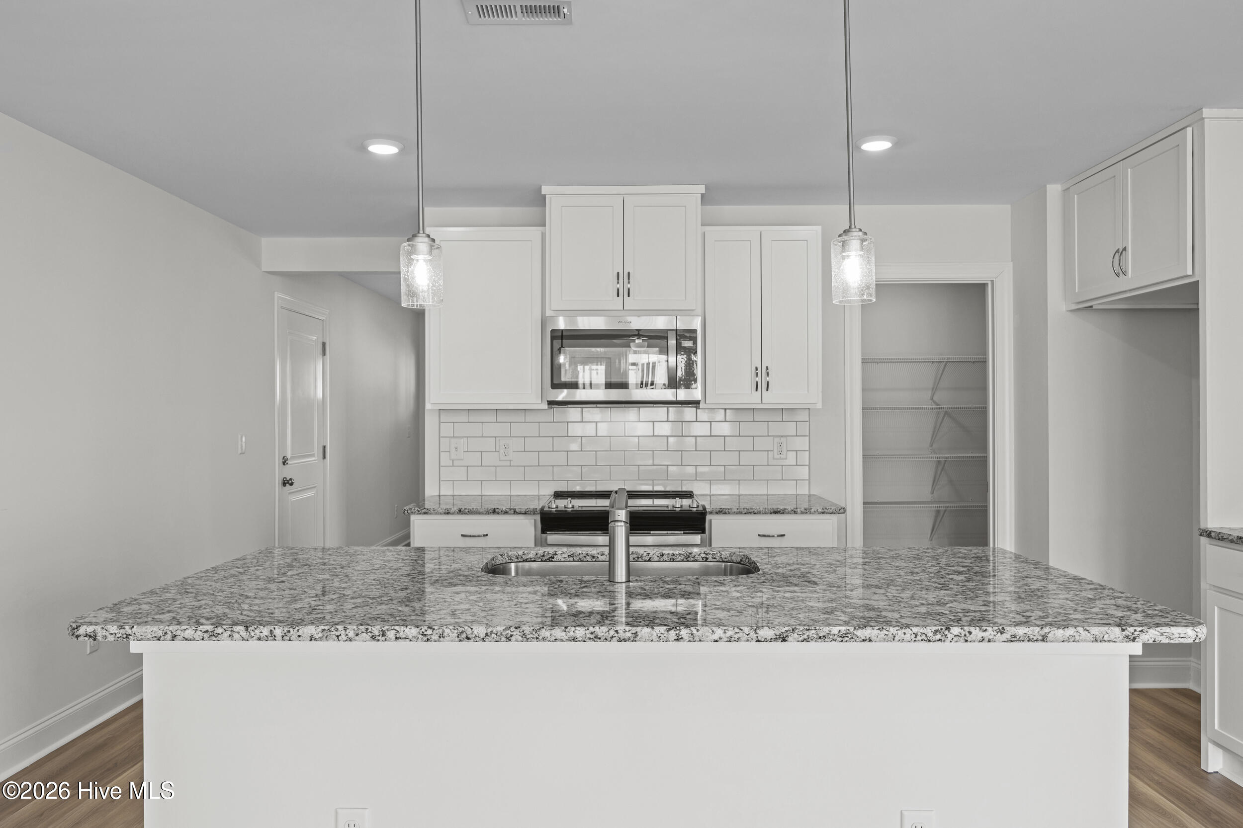 1025 Lake House Road 103 Property Photo 6