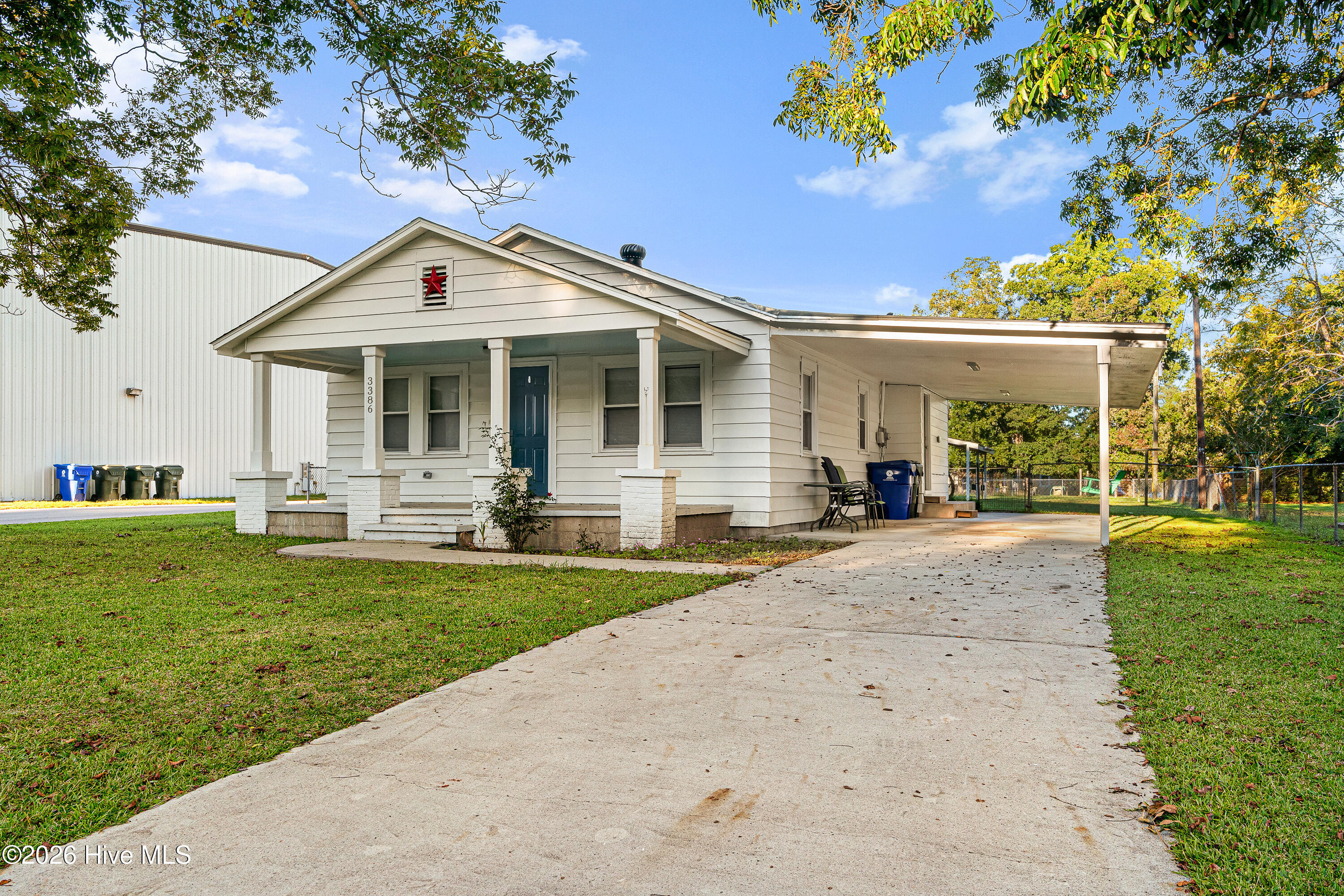 3386 E Railroad Boulevard Property Photo 2