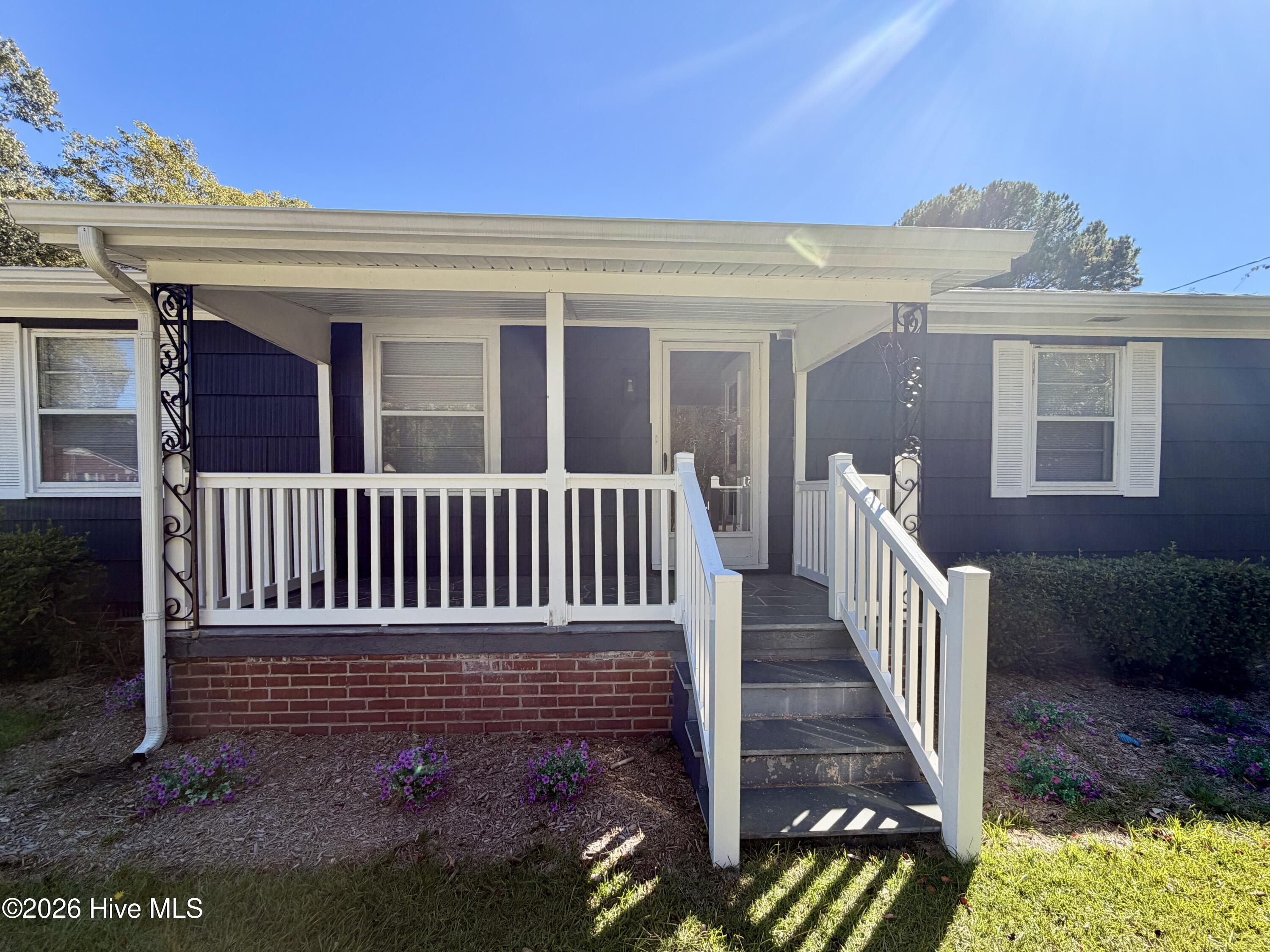 910 Pittman Street Property Photo 5