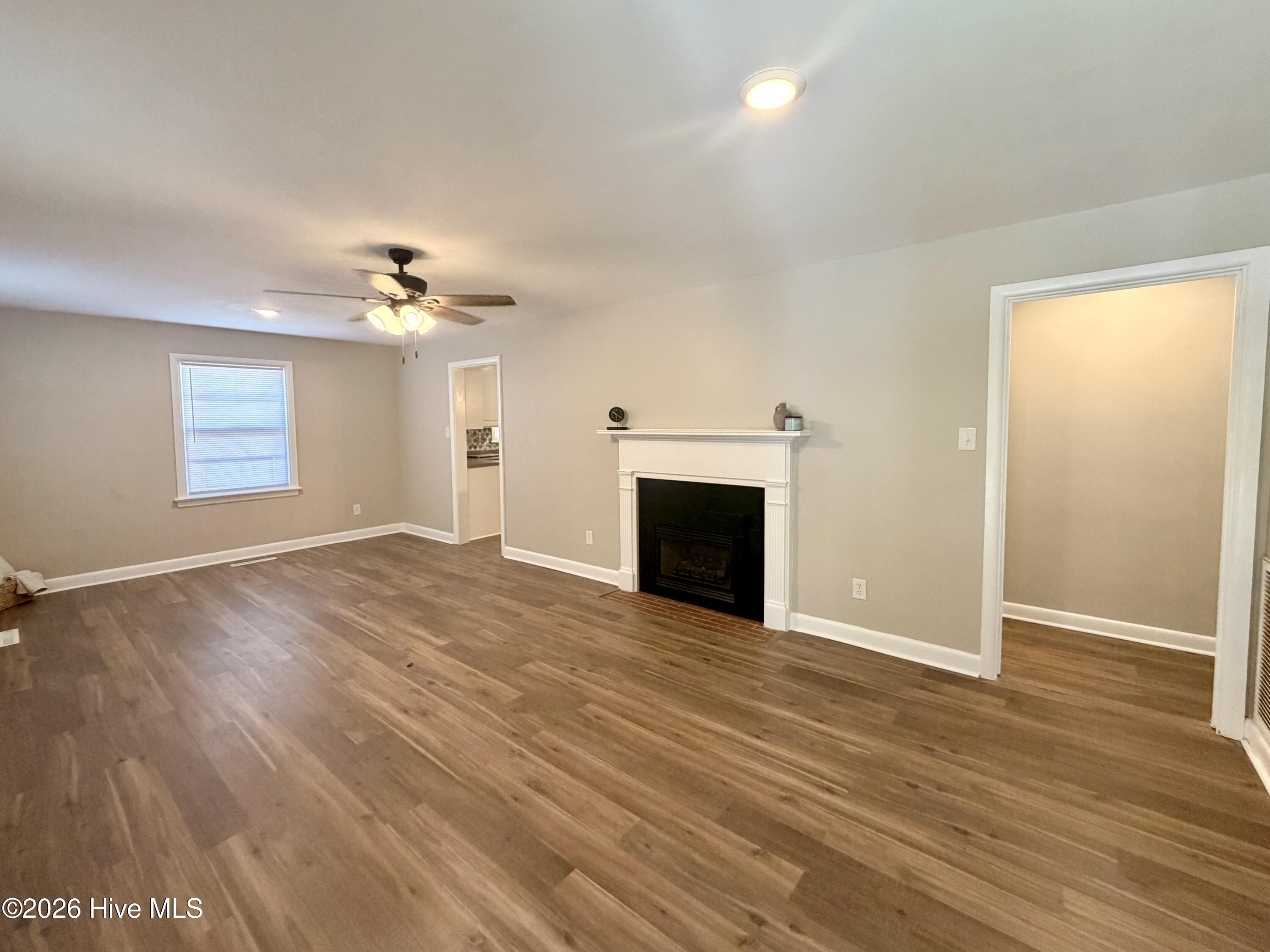910 Pittman Street Property Photo 6