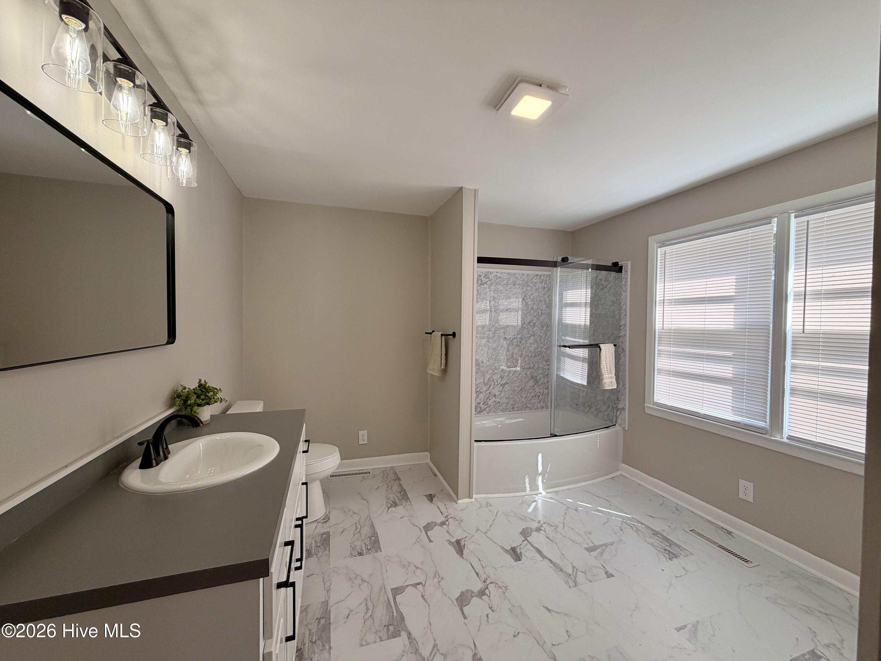 910 Pittman Street Property Photo 14