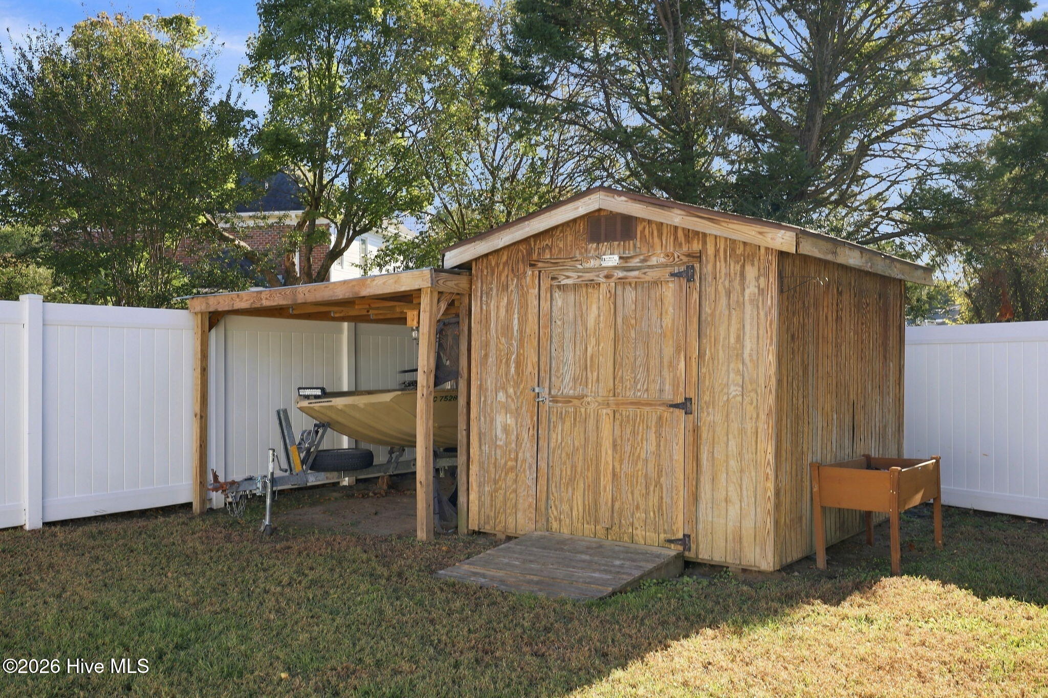 102 Poplar Branches Close Property Photo 43