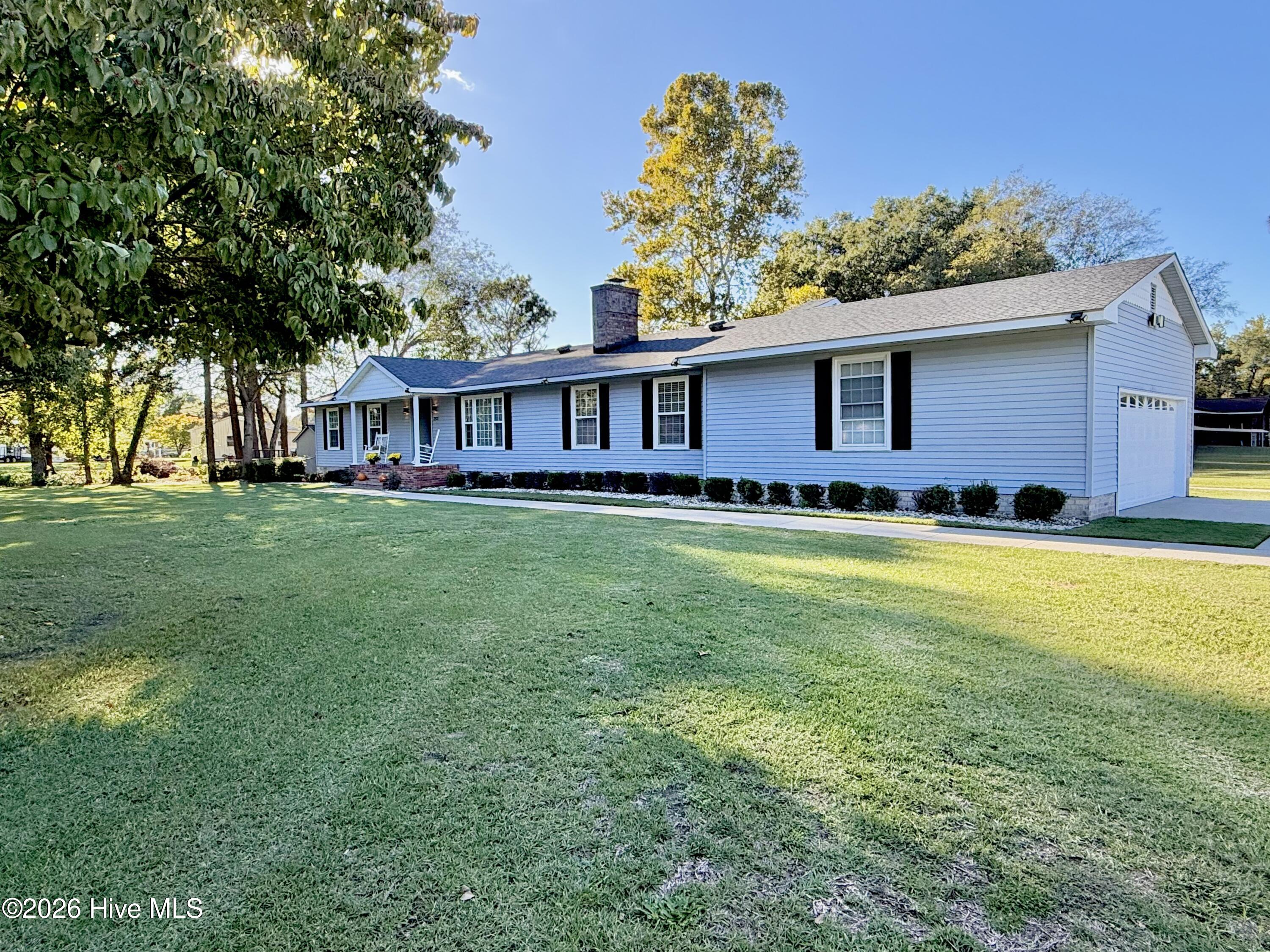 2571 English Squire Drive Property Photo 1