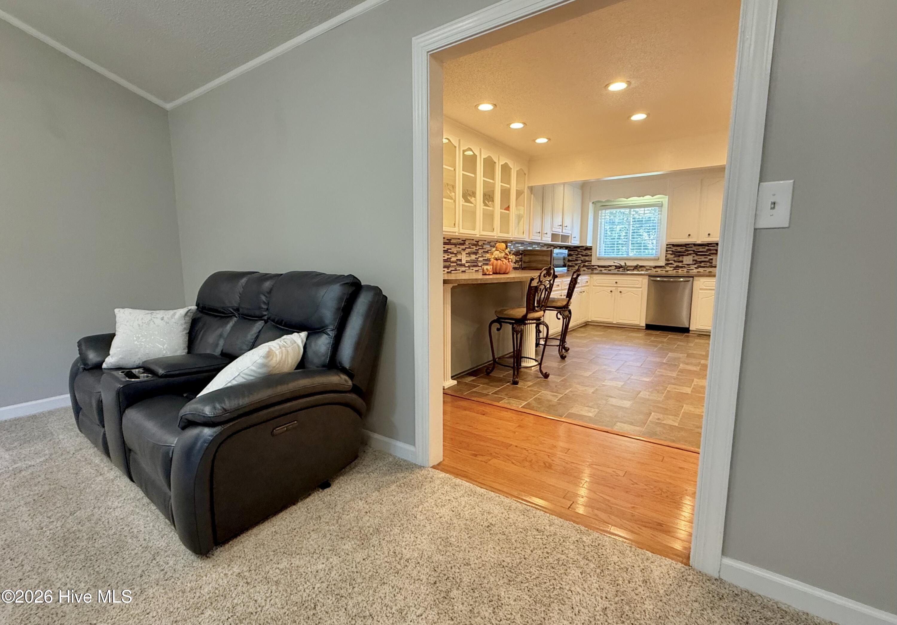 2571 English Squire Drive Property Photo 9