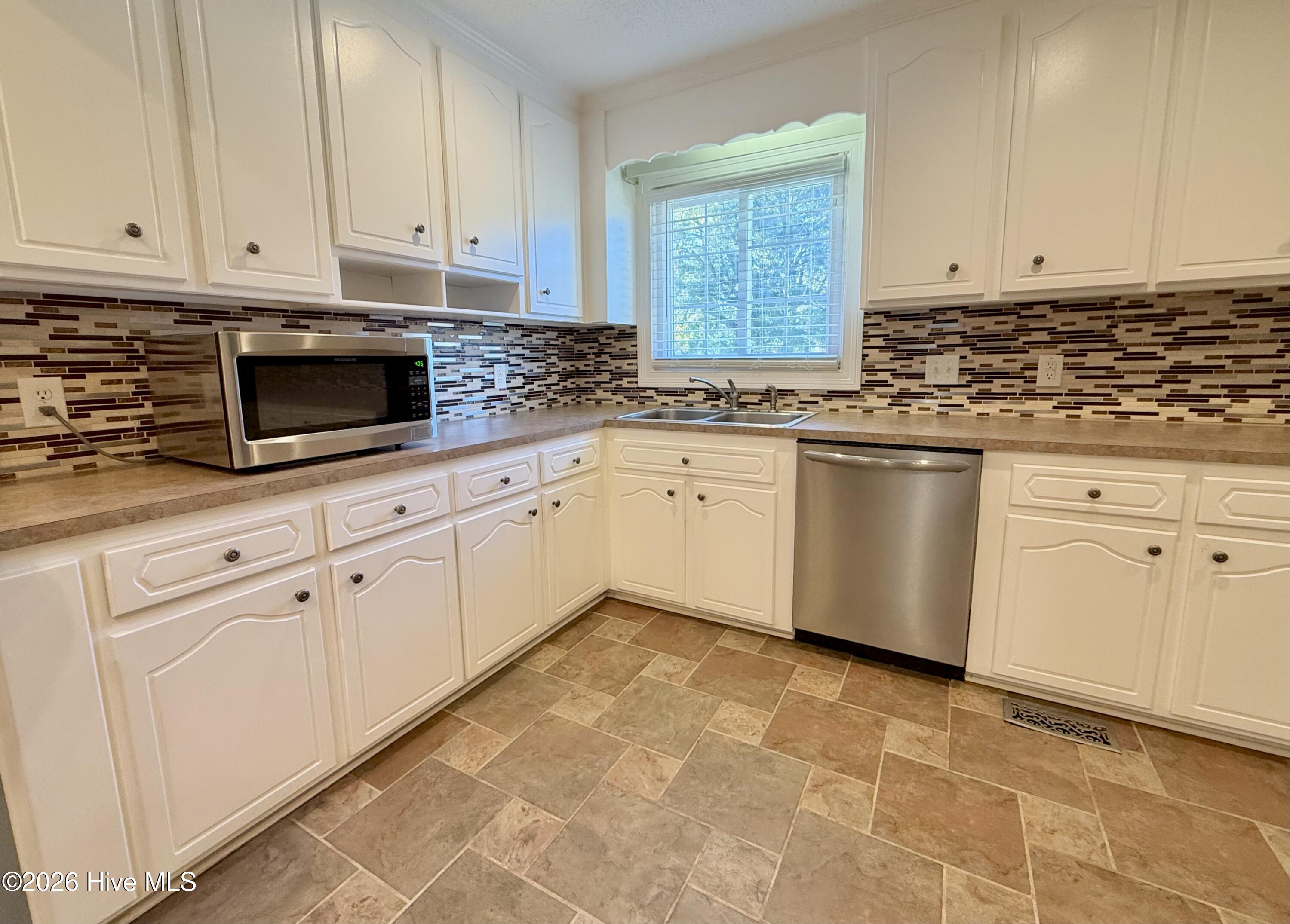 2571 English Squire Drive Property Photo 18