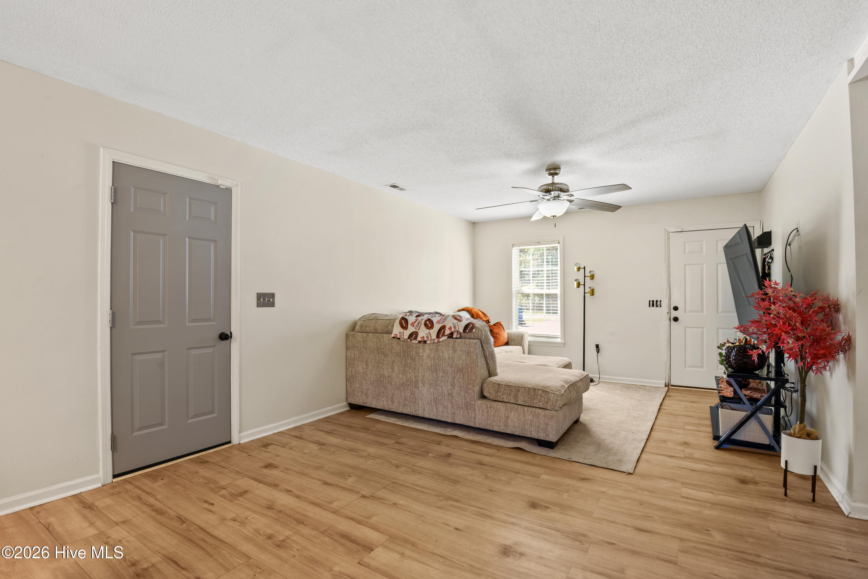 2910 Dawson Cabin Road Property Photo 8