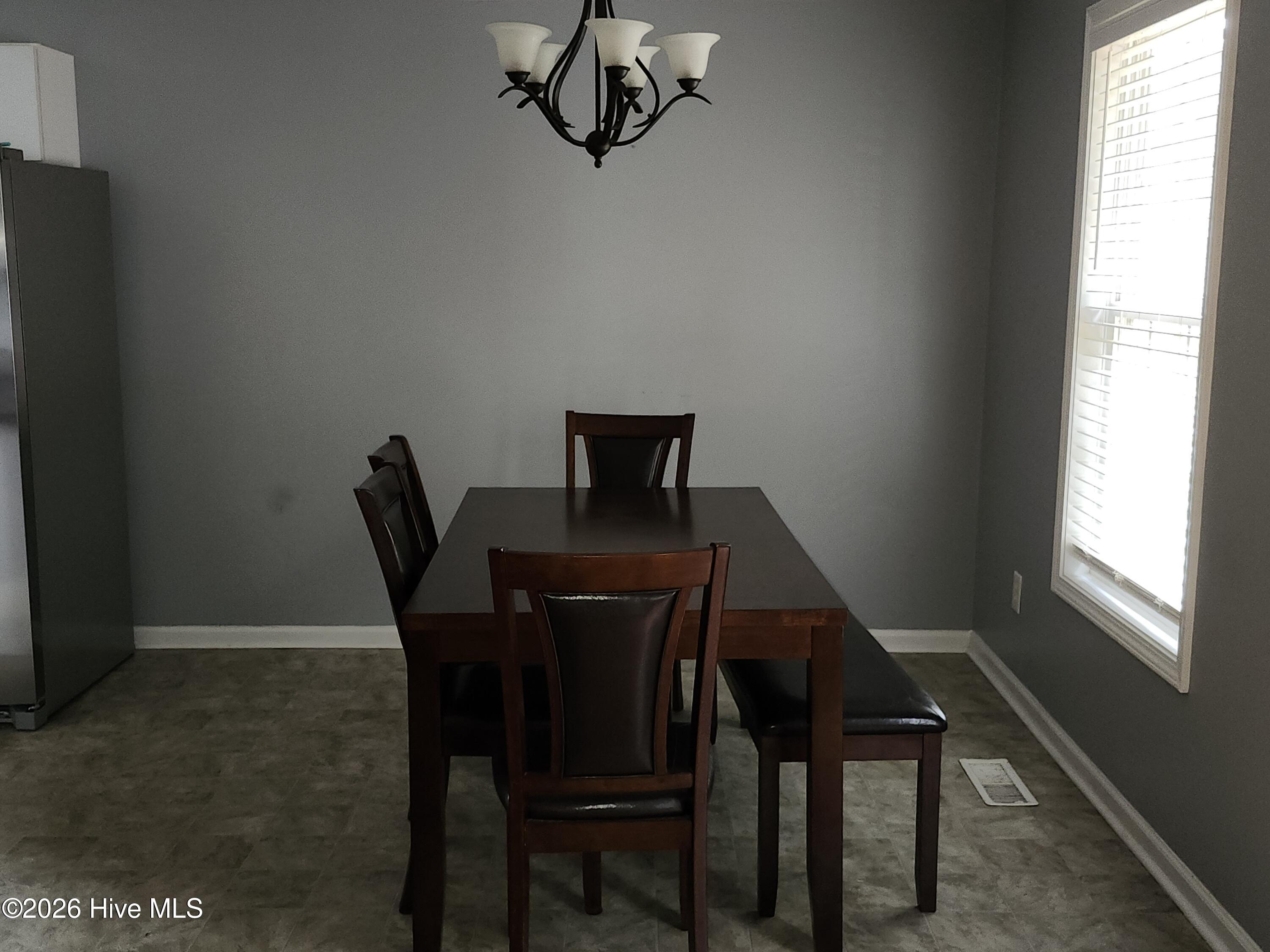 350 Woodgreen Drive Property Photo 8