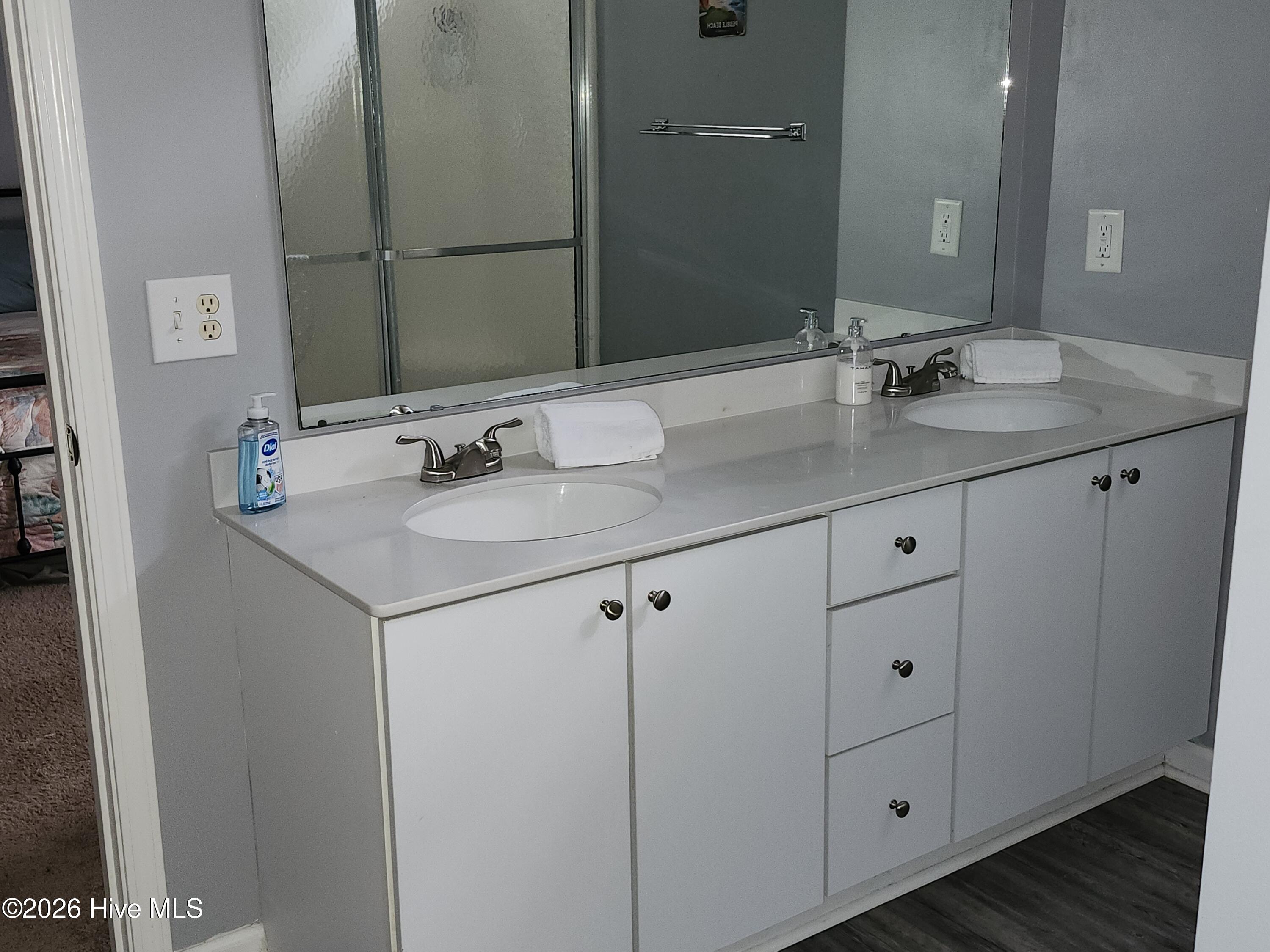 350 Woodgreen Drive Property Photo 12