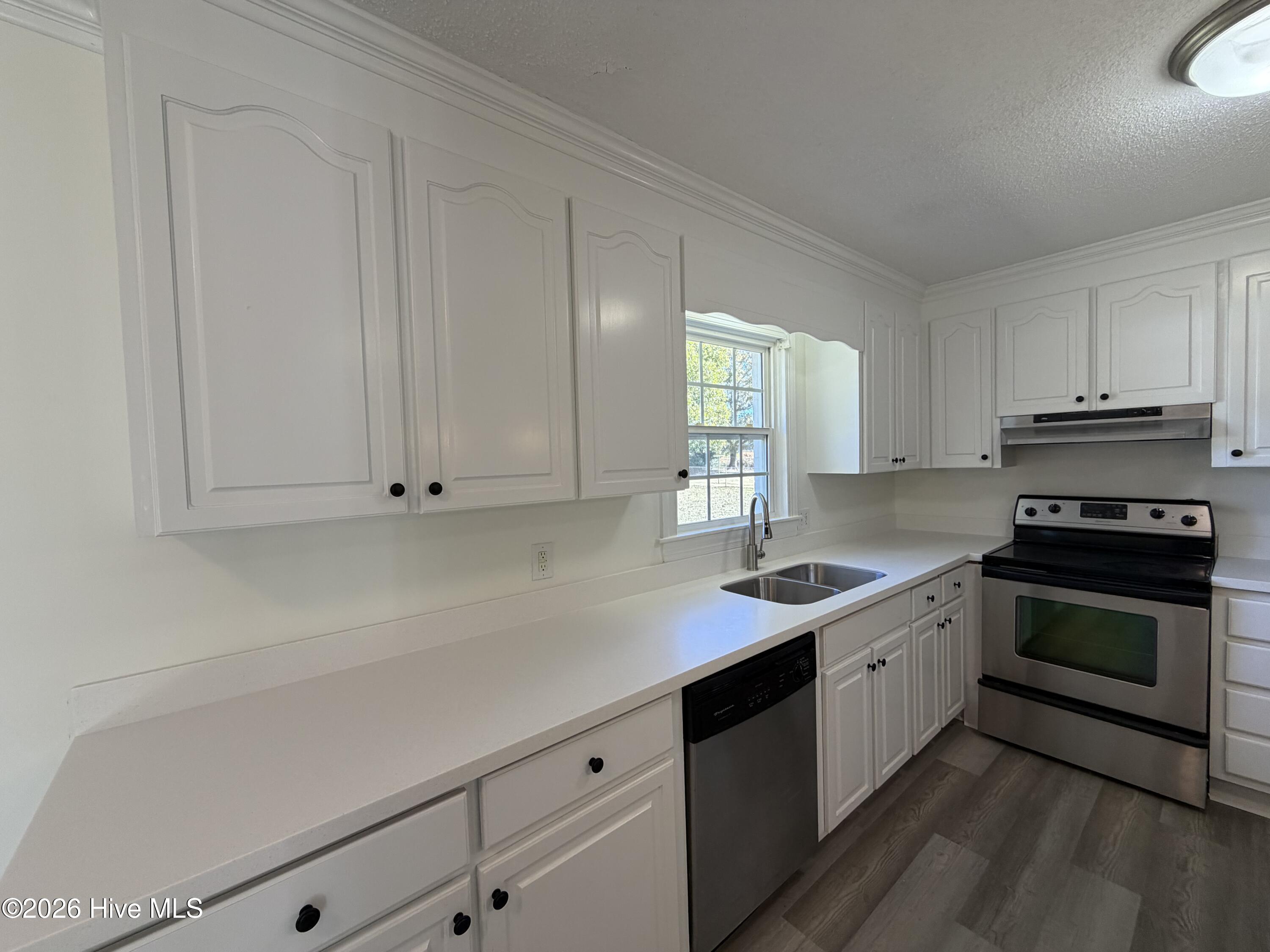 726 Rosewood Road Property Photo 5