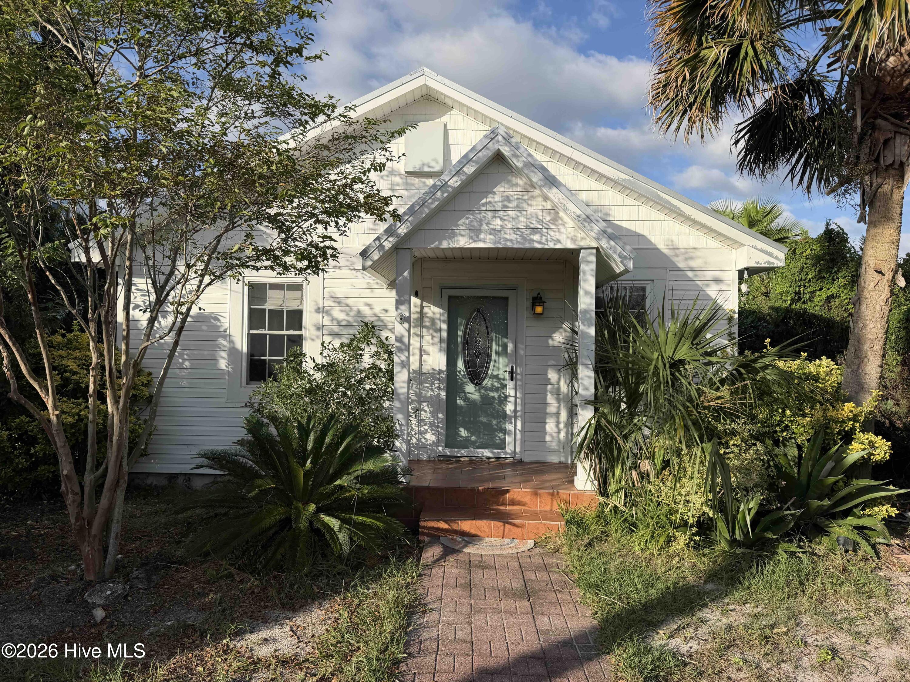 416 Raleigh Avenue Property Photo 1