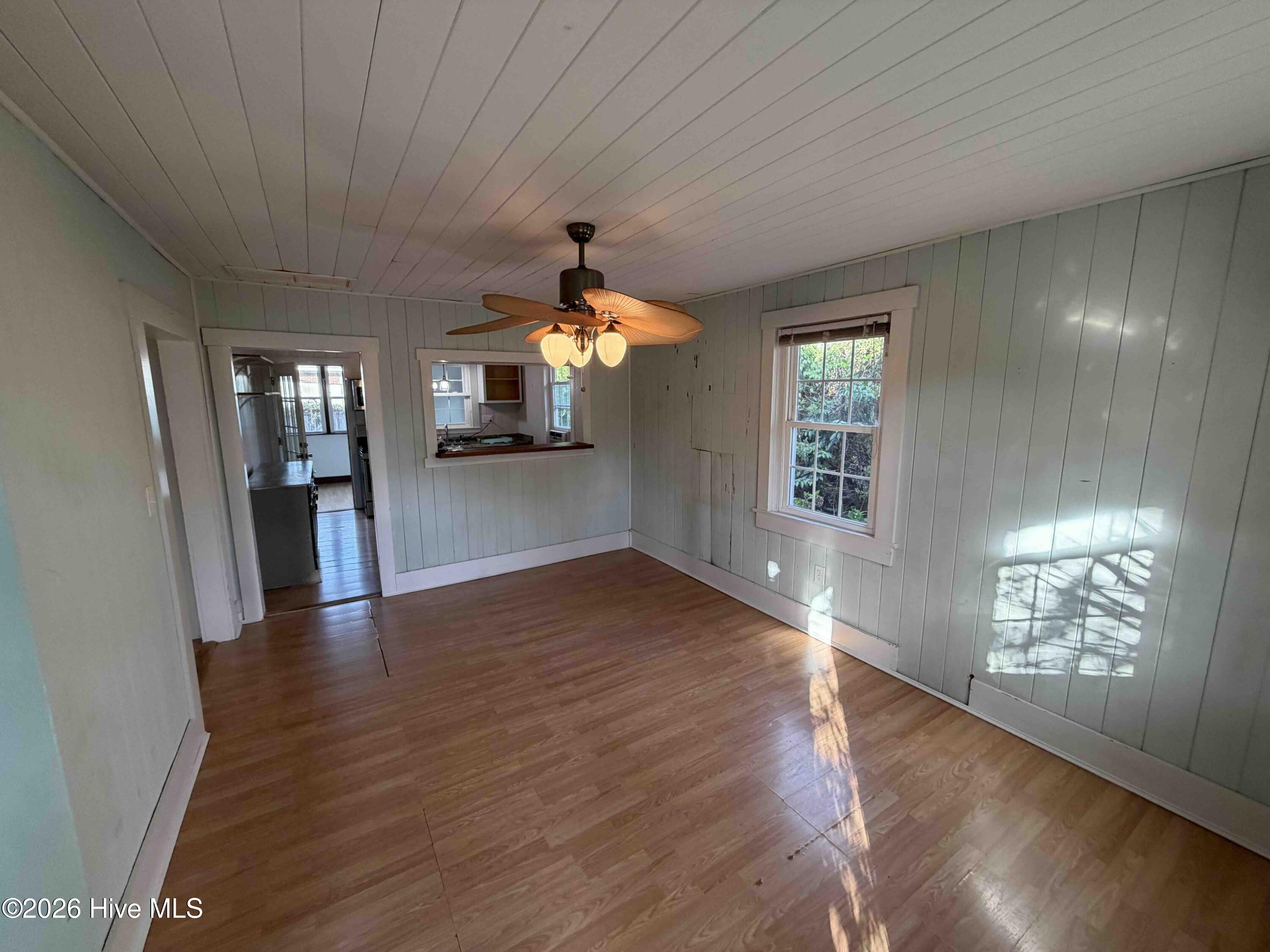 416 Raleigh Avenue Property Photo 3