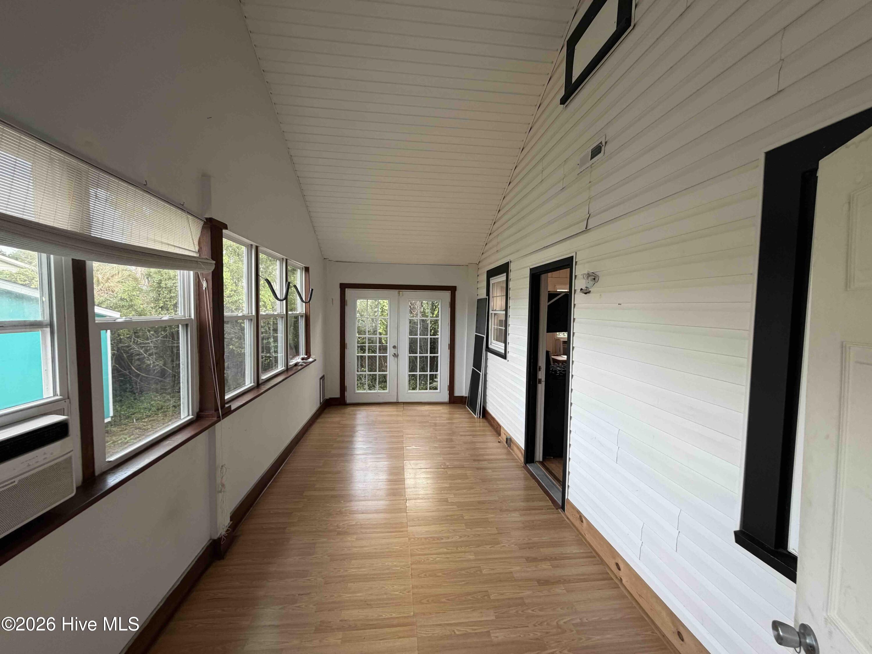 416 Raleigh Avenue Property Photo 9