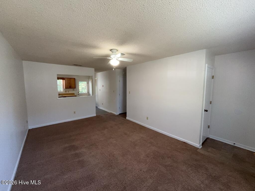 102 Easy Street Property Photo 3