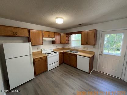 102 Easy Street Property Photo 4