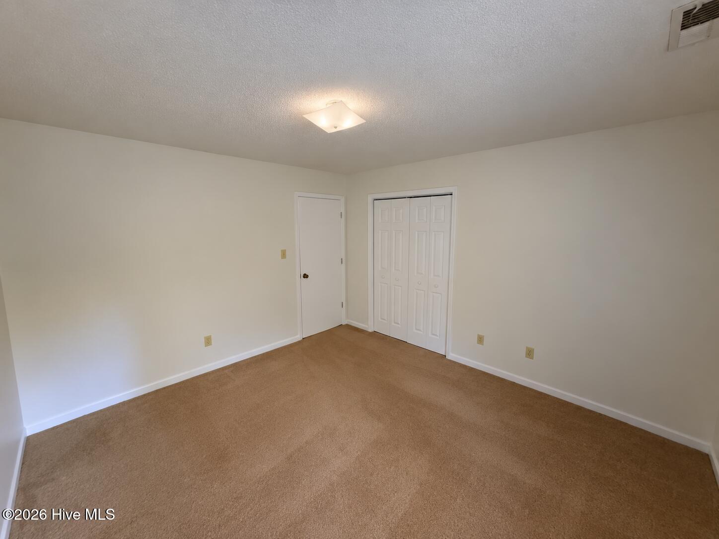 102 Easy Street Property Photo 10