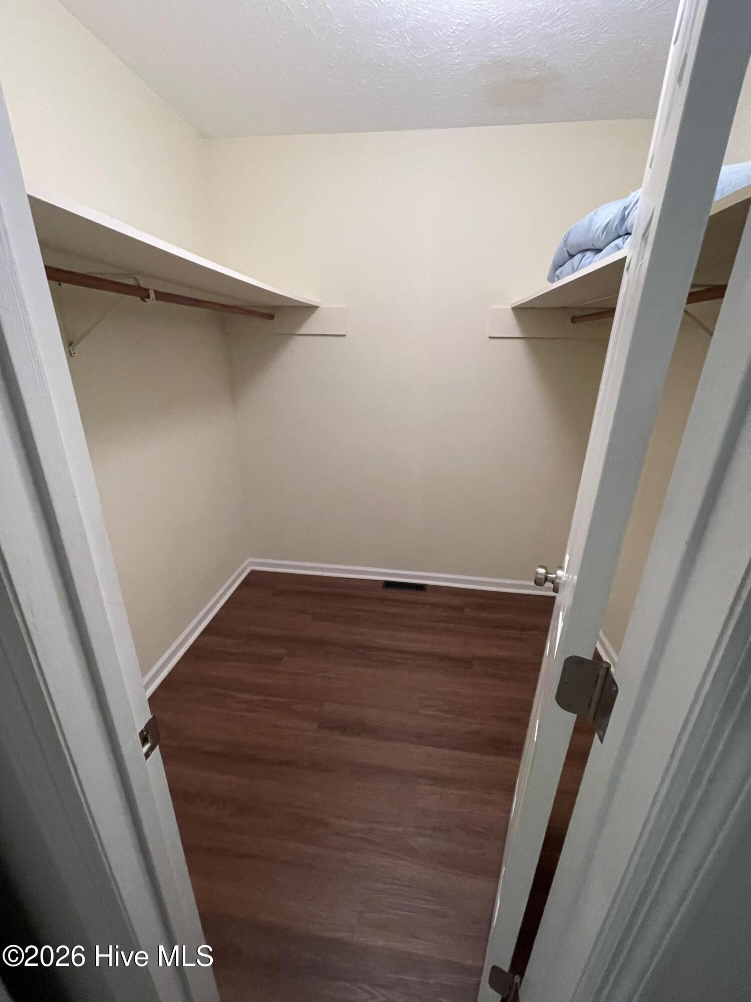 1004 Old Charleston Circle Property Photo 18