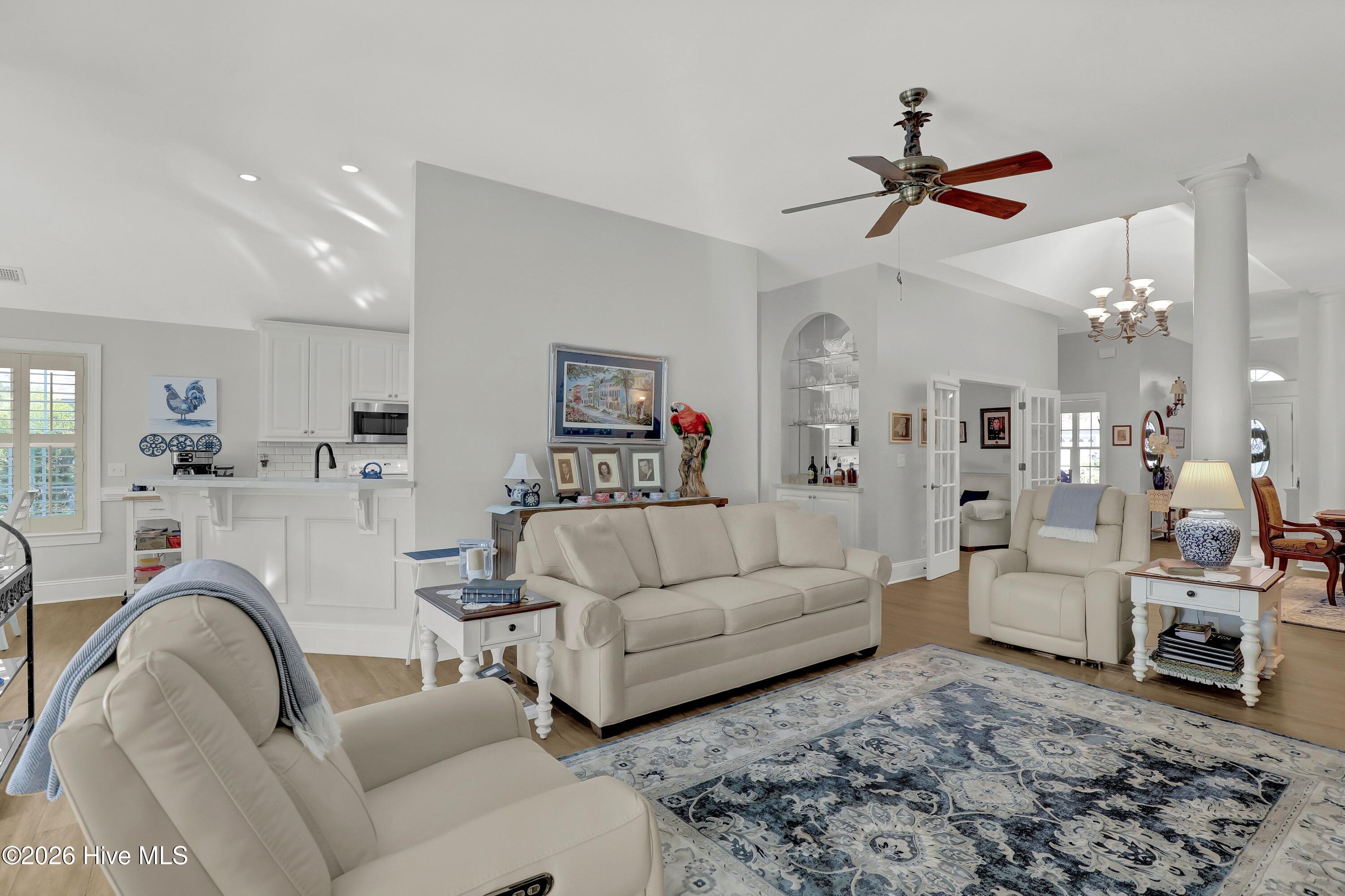 282 Castle Bay Drive Property Photo 9