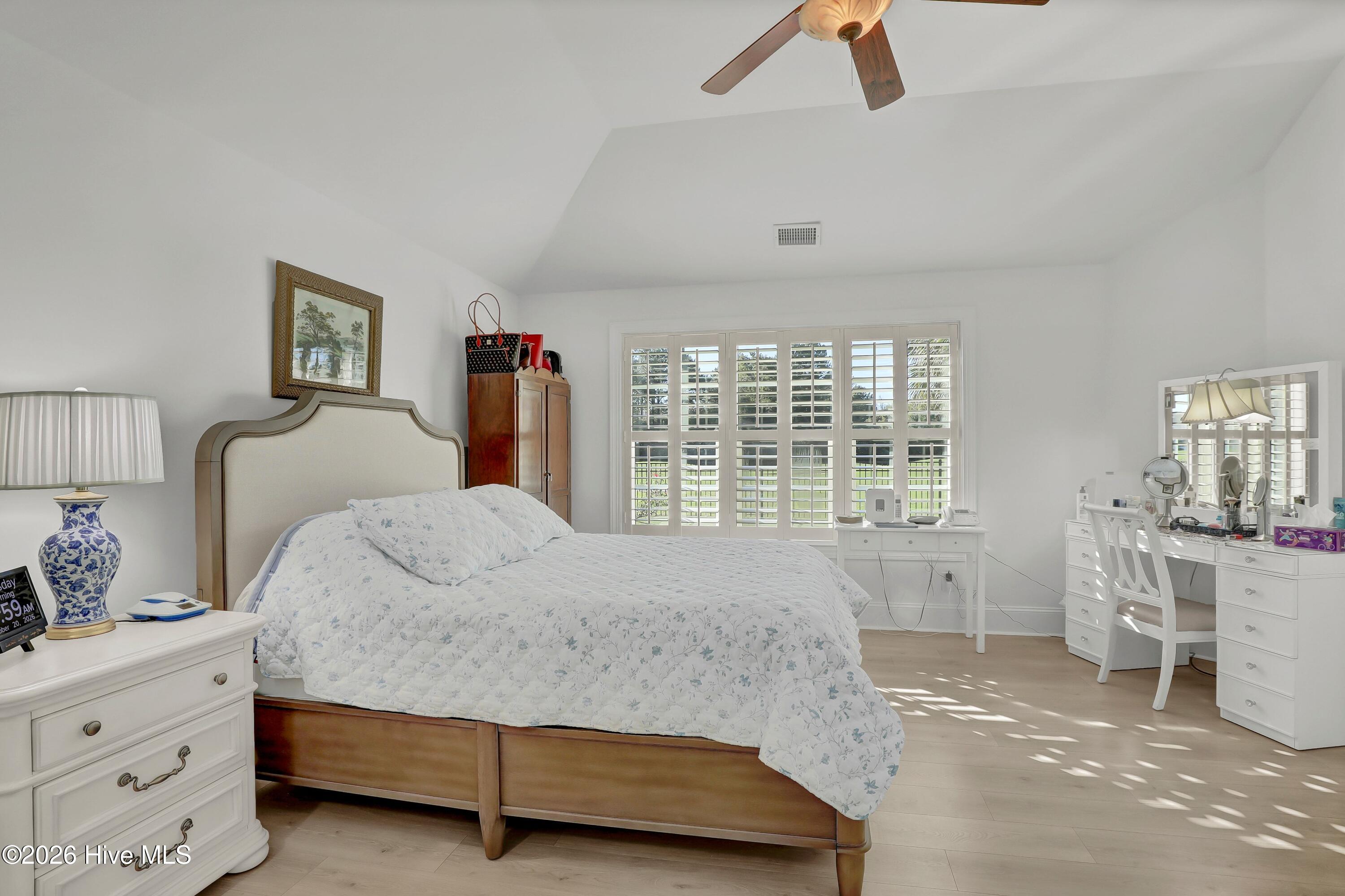 282 Castle Bay Drive Property Photo 18