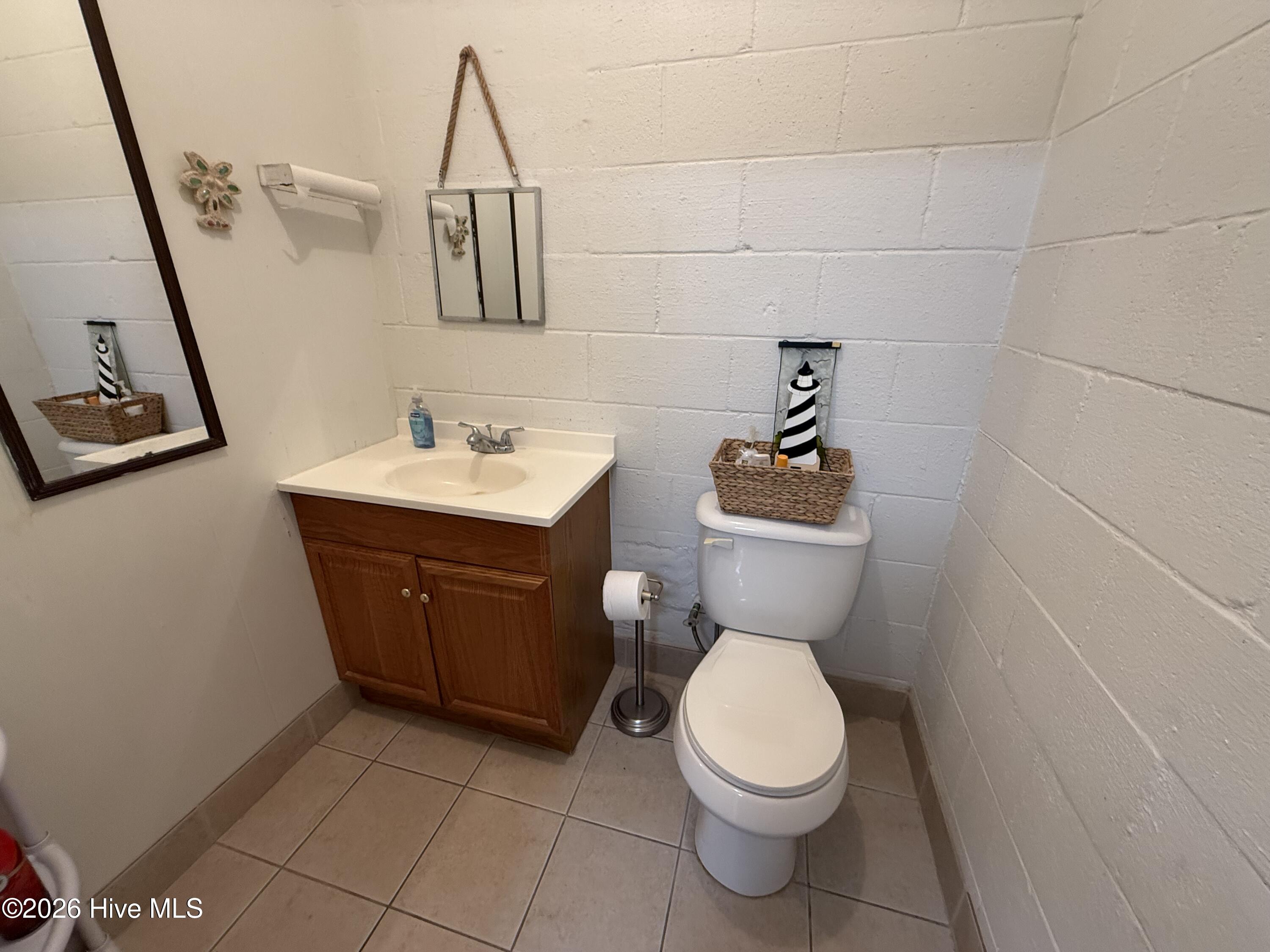 1440 Salter Path Road B Property Photo 7