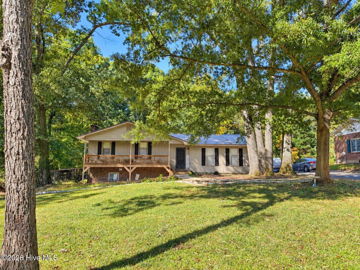 716 Carson Street Property Photo 1