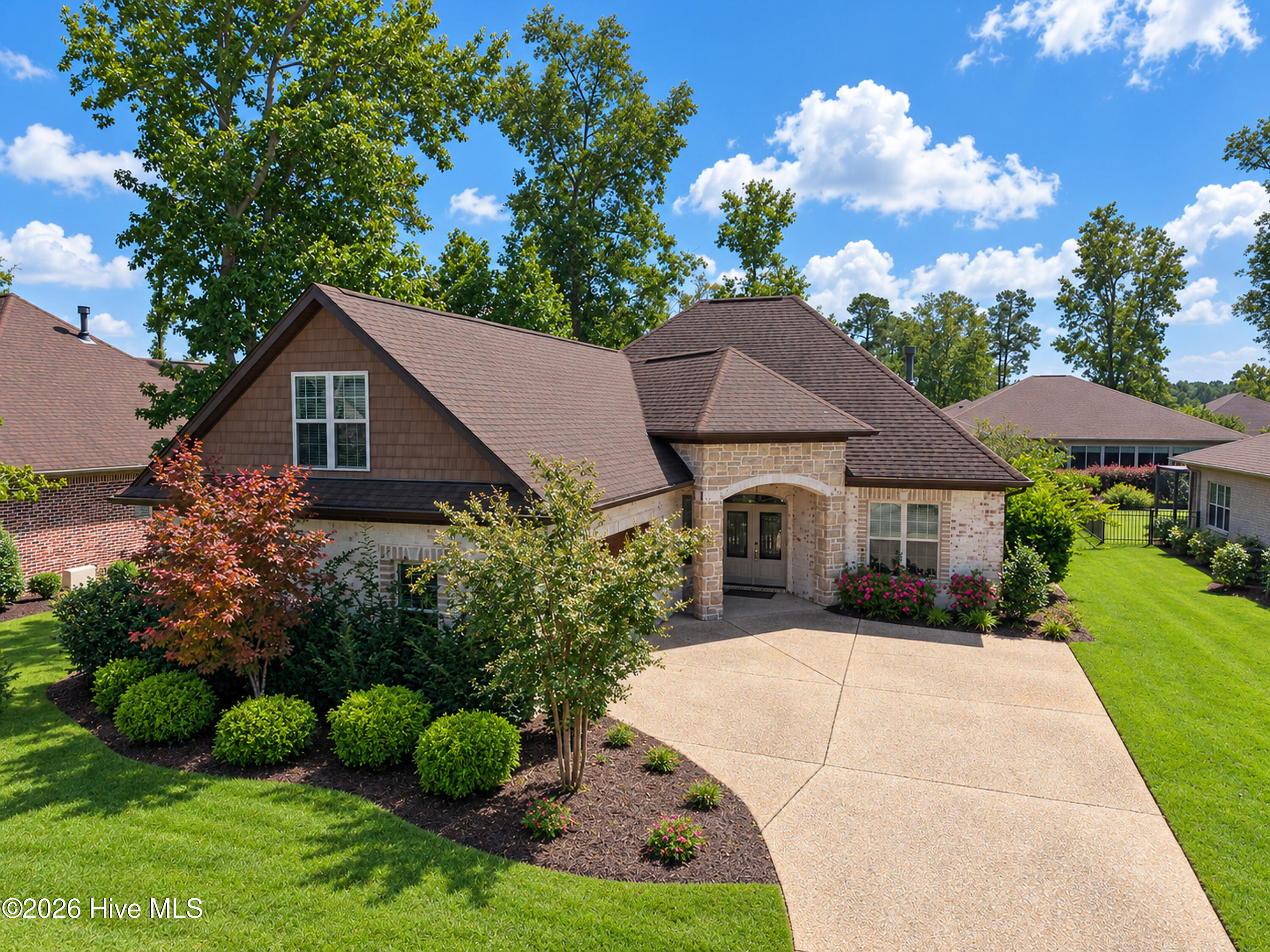 656 Jenoa Drive Property Photo 1