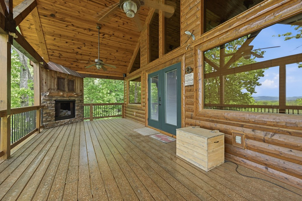 97 Sugarwood Drive Property Photo 4