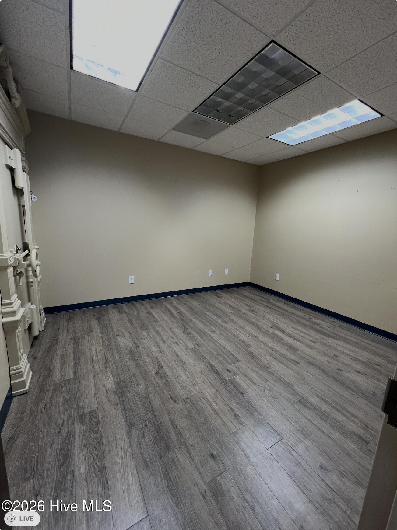 100 W Elizabeth Street Property Photo 4
