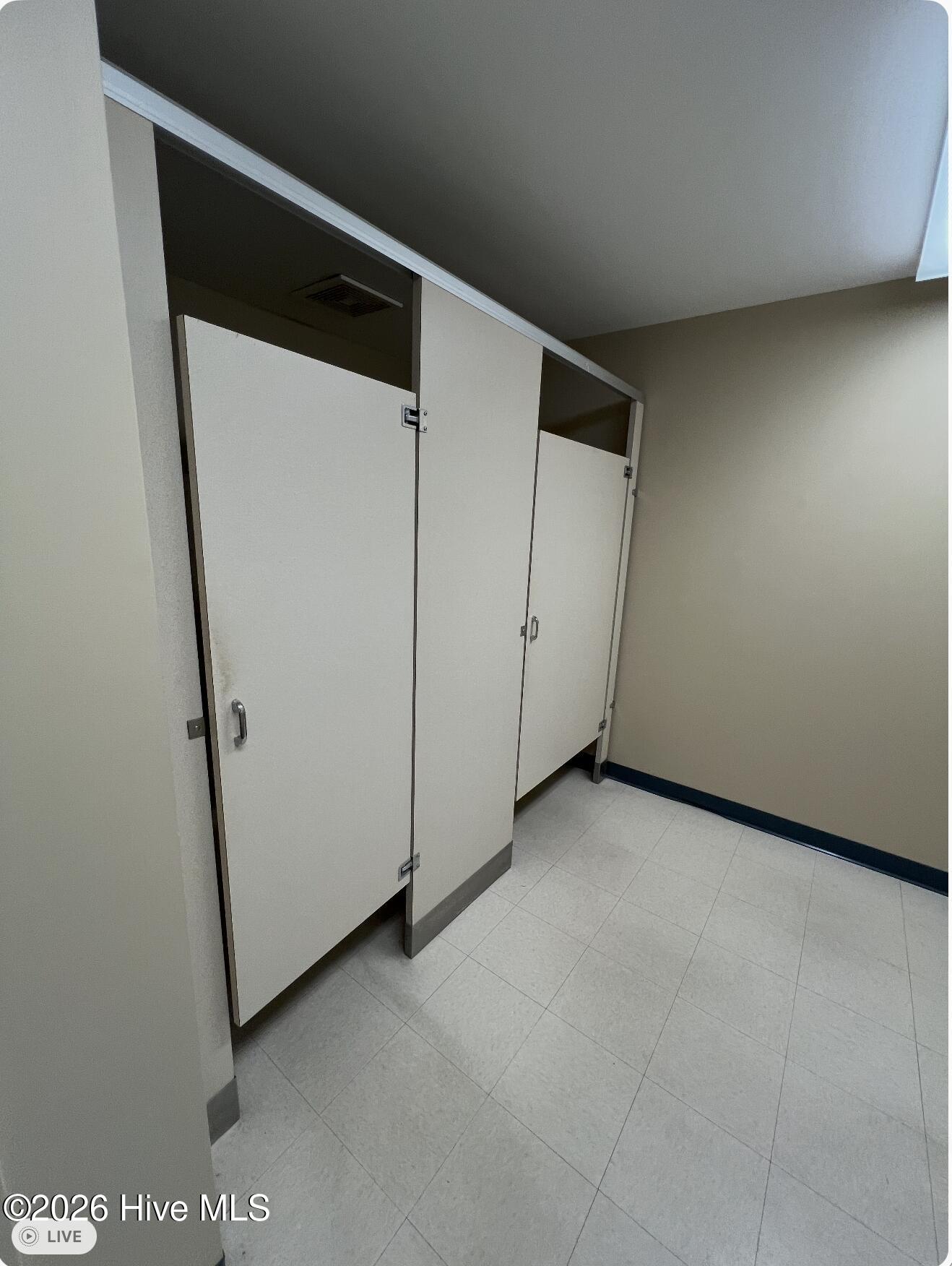 100 W Elizabeth Street Property Photo 13