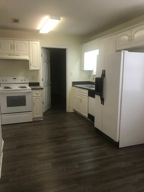 1513 Sandstone Lane Property Photo 3