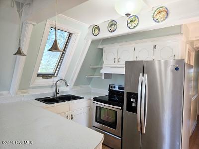 213 Bogue Sound Drive Property Photo 8