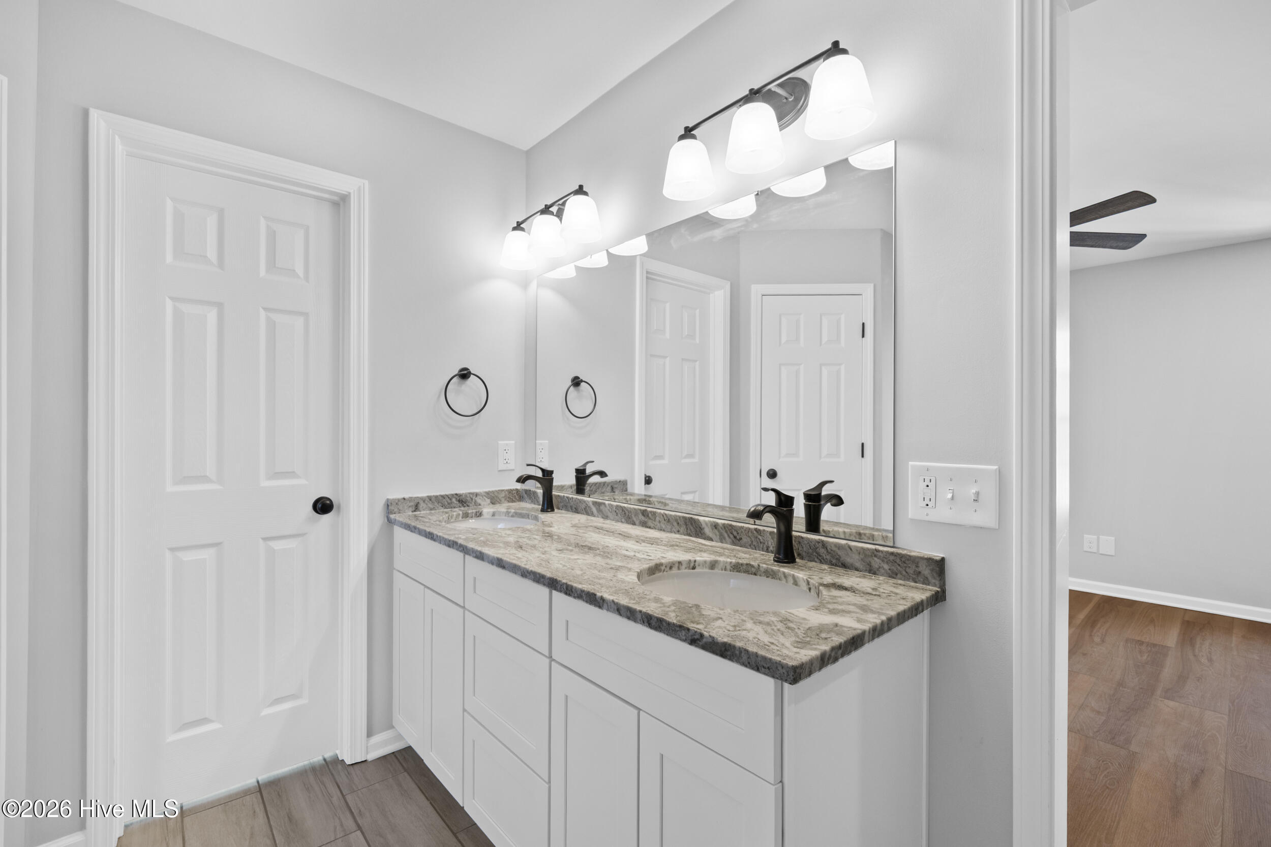 7376 Ruby Stone Court Property Photo 25