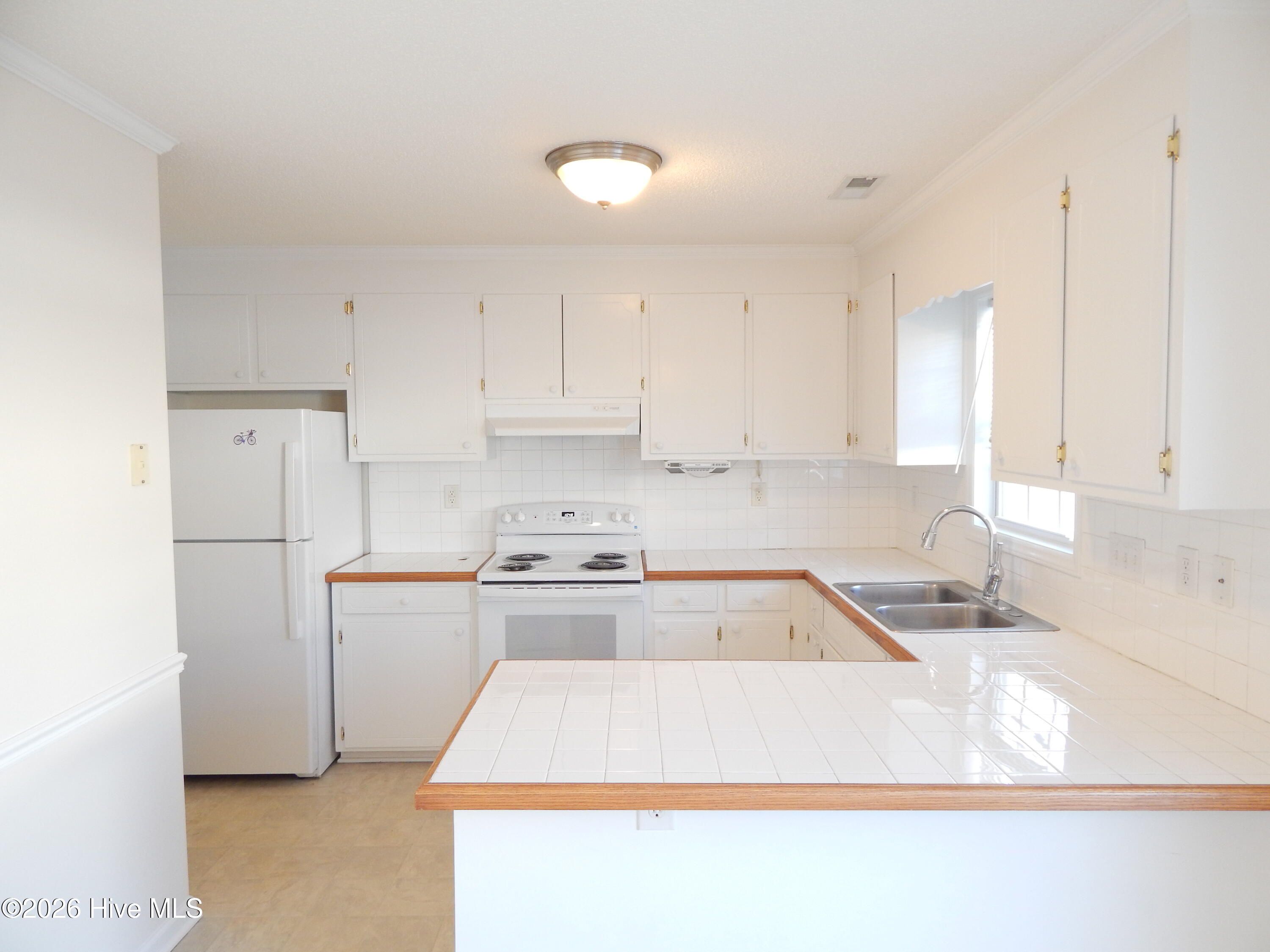 2120 Flagstone Court E2 Property Photo 6