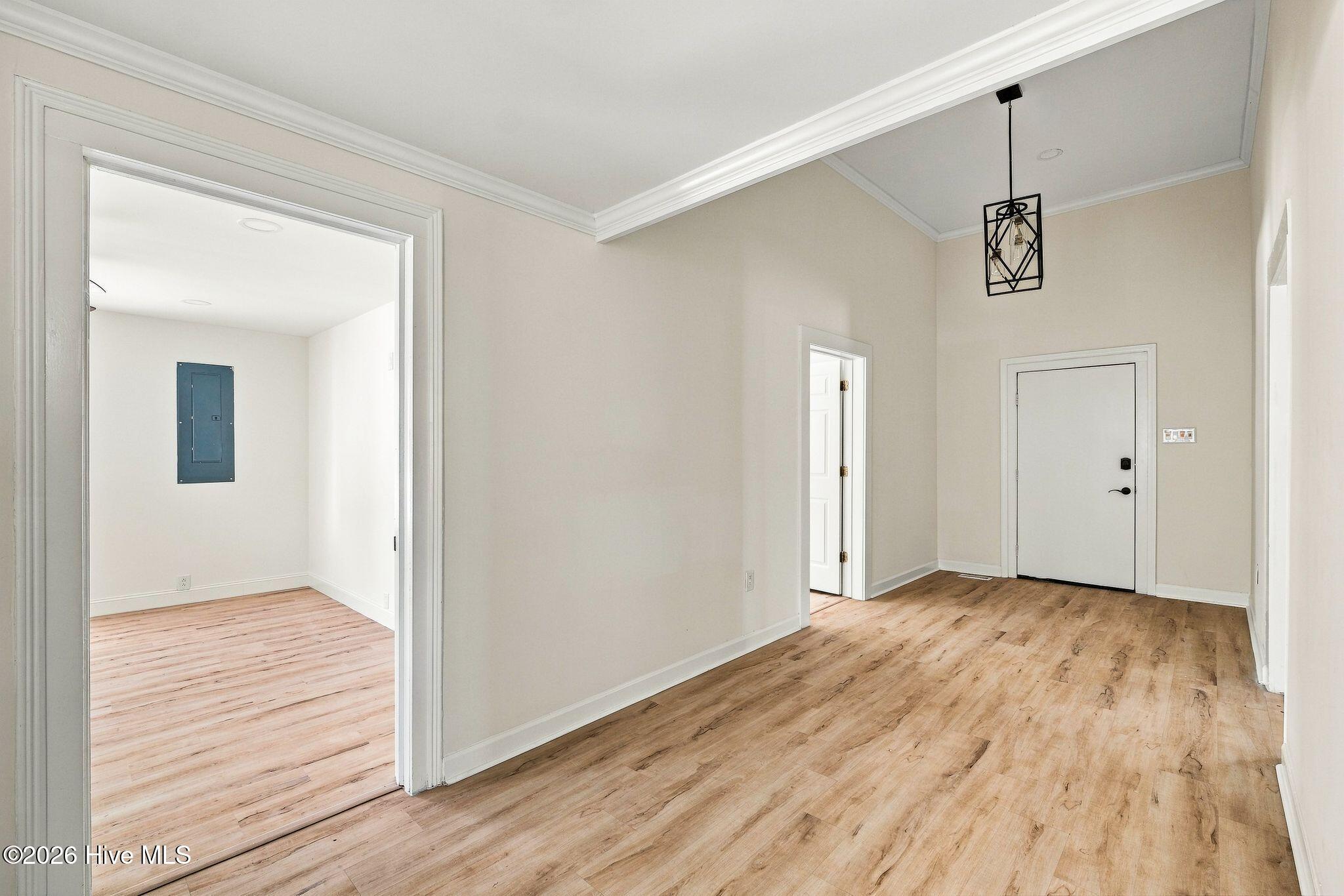 448 W Stewart Street Property Photo 5